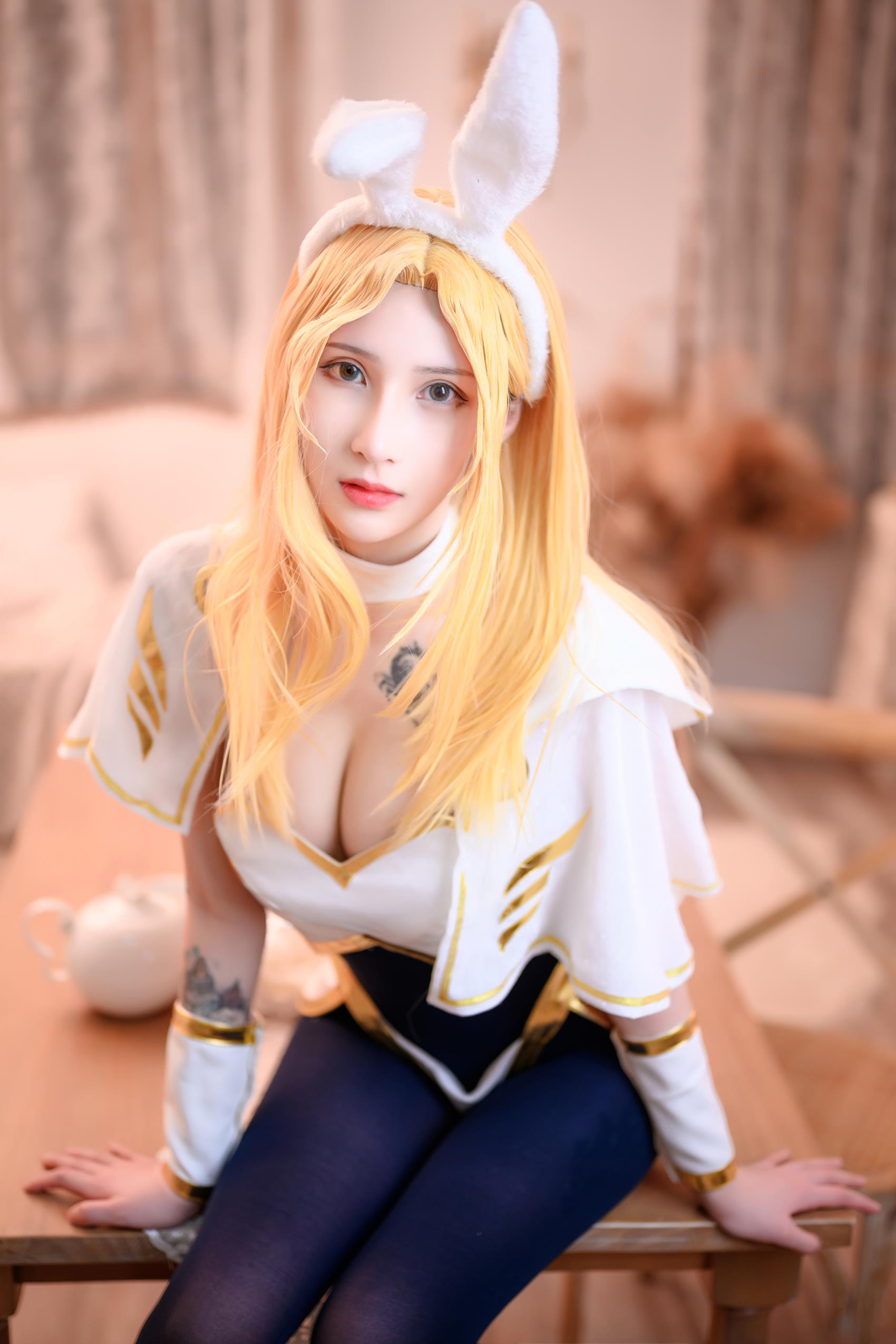 vams子 - 光辉兔女郎[38P/626MB]