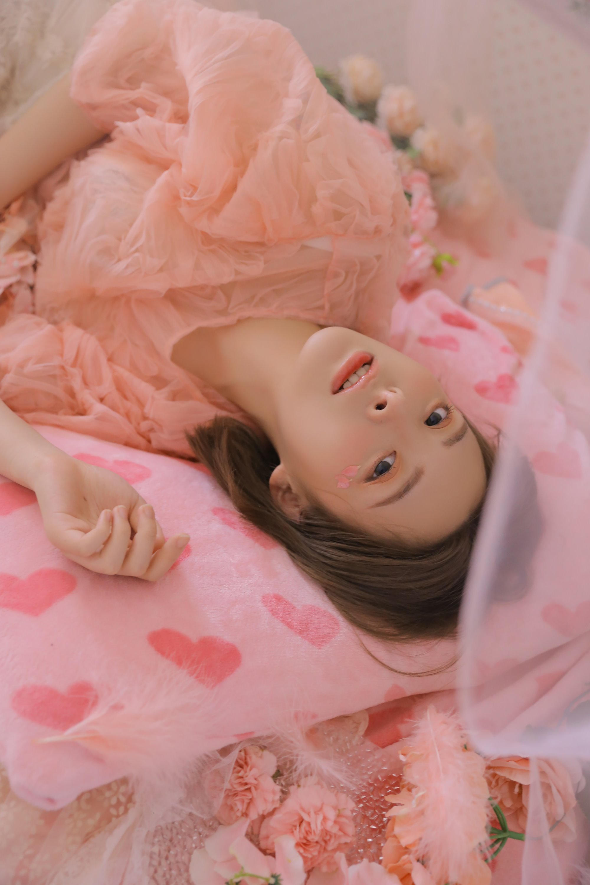 [YITUYU艺图语]2022.08.04 屈服温柔 Mia[26+1P/105MB]