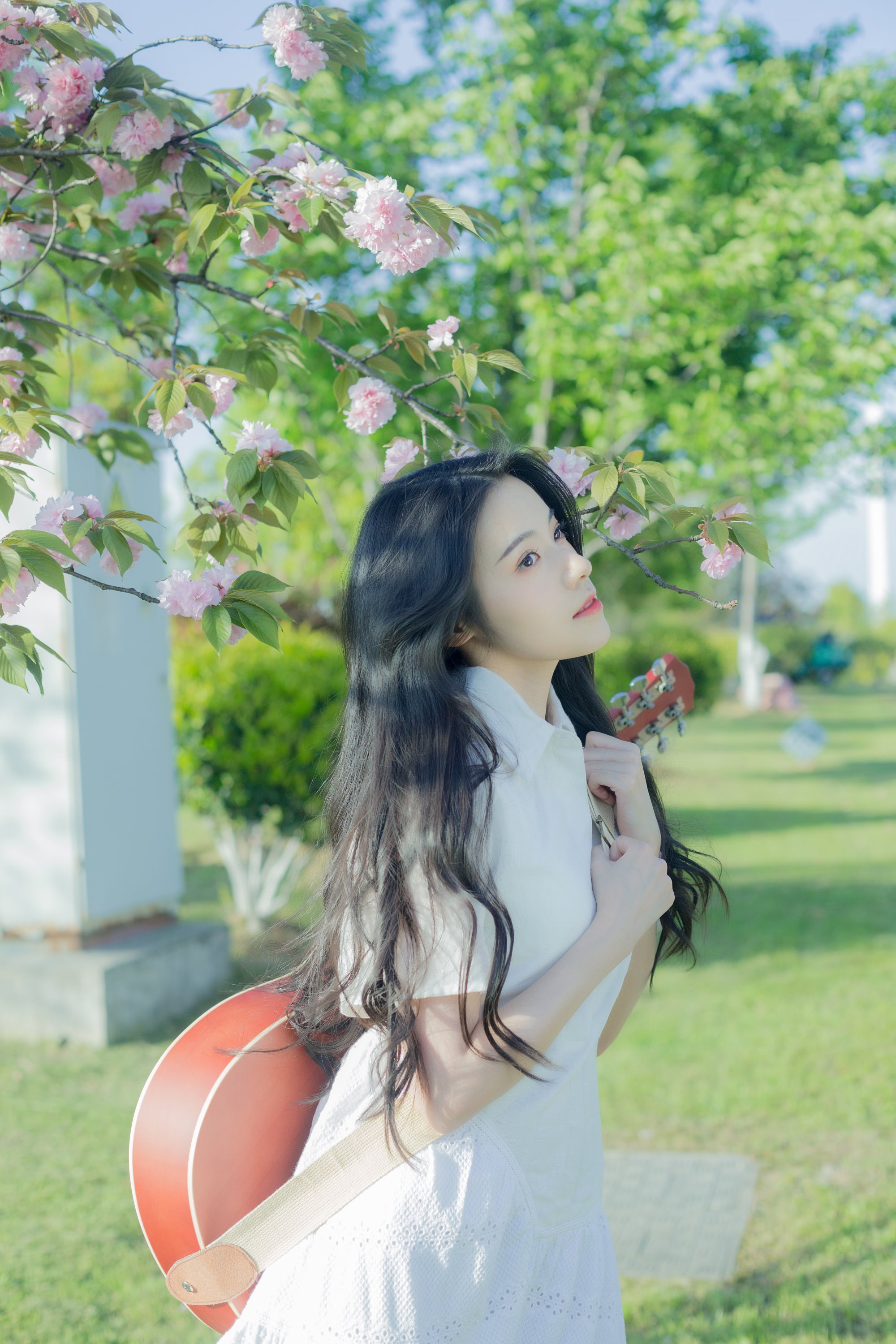 [YITUYU艺图语]2022.07.29 给晚樱的情歌 静鏡婧[27+1P/266MB]