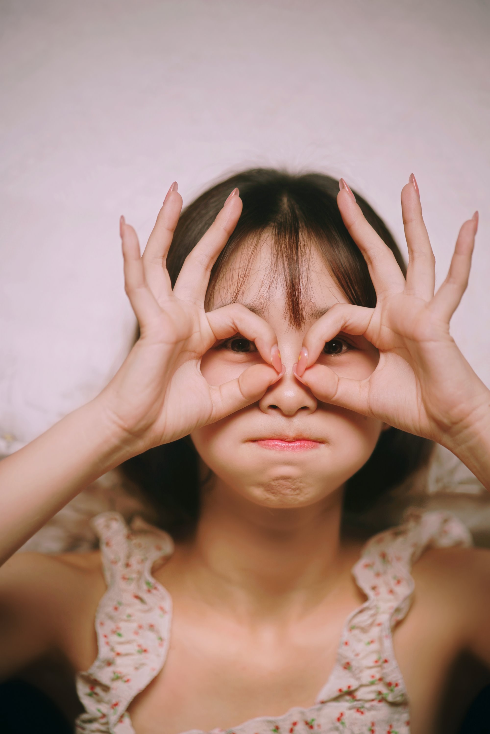 [YITUYU艺图语]2022.08.06 疯狂的鱼缸是我的宇航服，我带上心爱的非洲菊去登月 小微[28+1P/248MB]