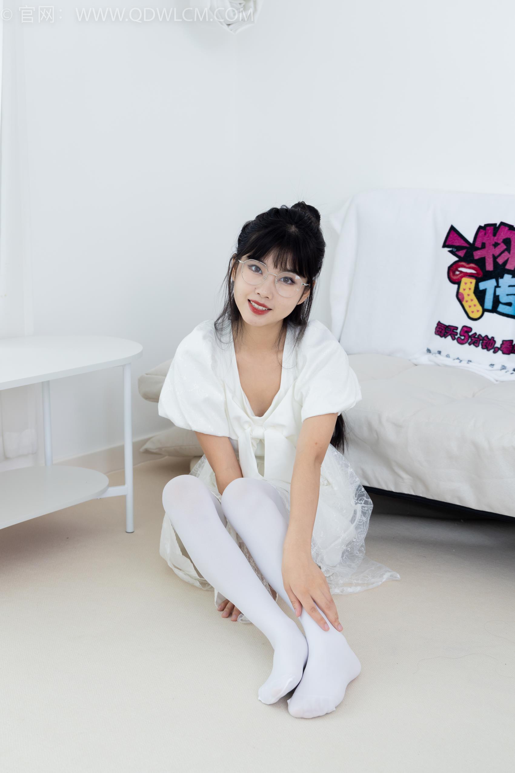 物恋传媒 NO.1742 米米-优雅天鹅[180P/1V/4.53GB]