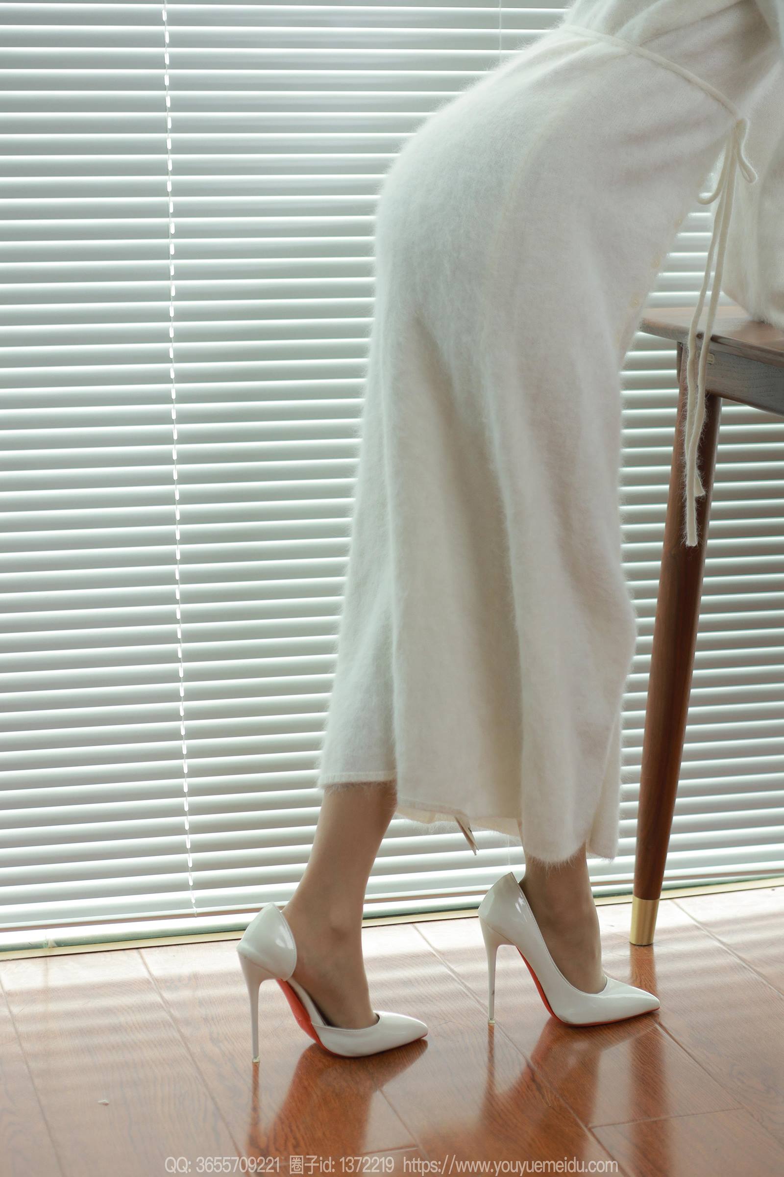 [IESS异思趣向] 2023.11.27 丝享家1596：婉萍《白月光（上）》[72P/65MB]