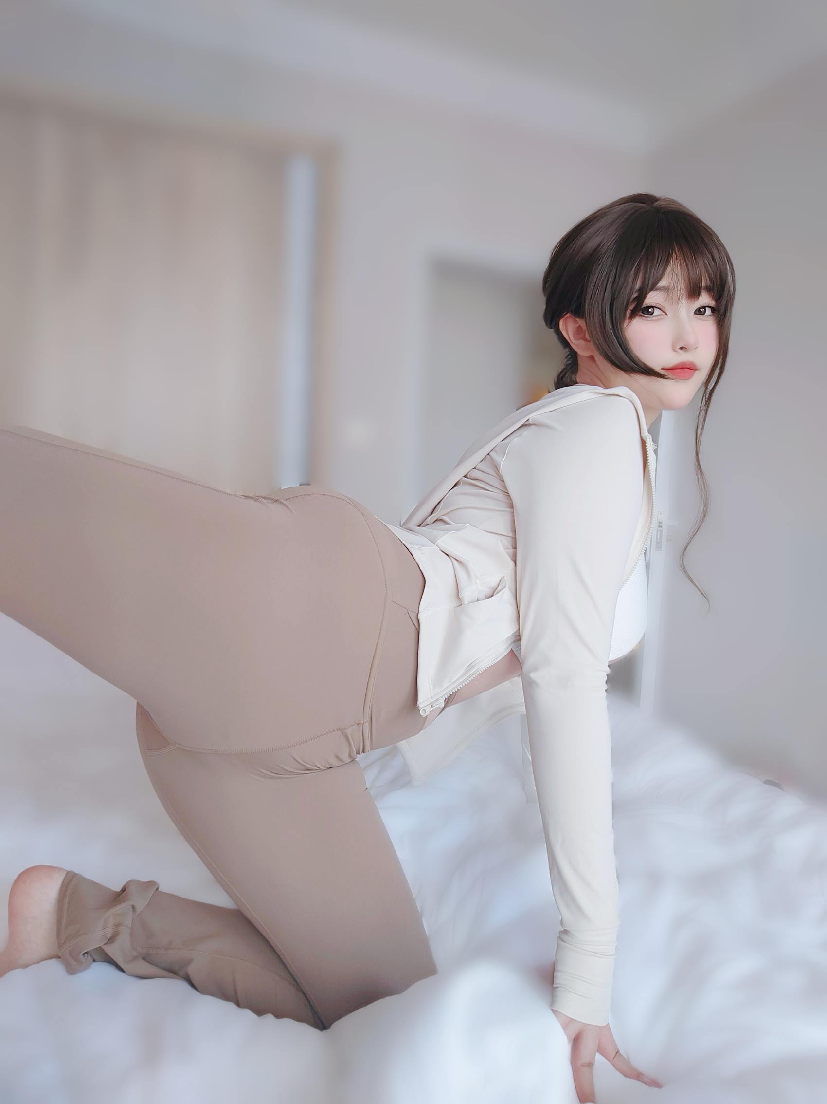 女主K - 瑜伽服[102P/369MB]