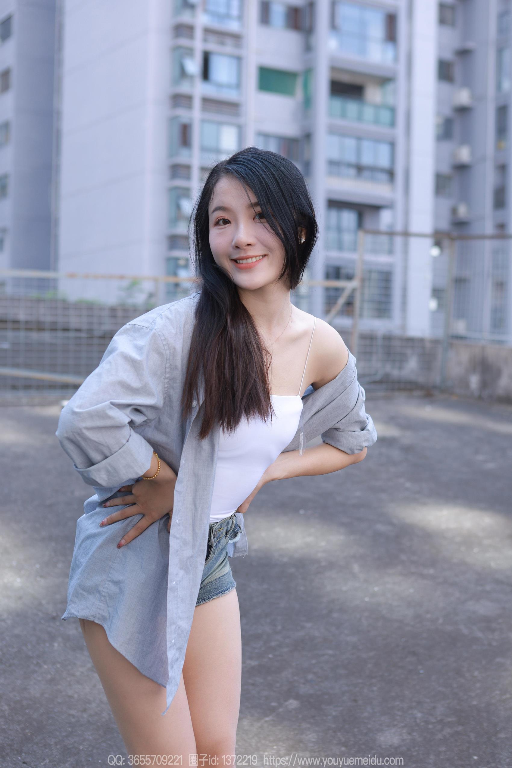 [IESS异思趣向] 2023.10.30 丝享家1572：婉萍《超短牛仔裤》[83P/90MB]