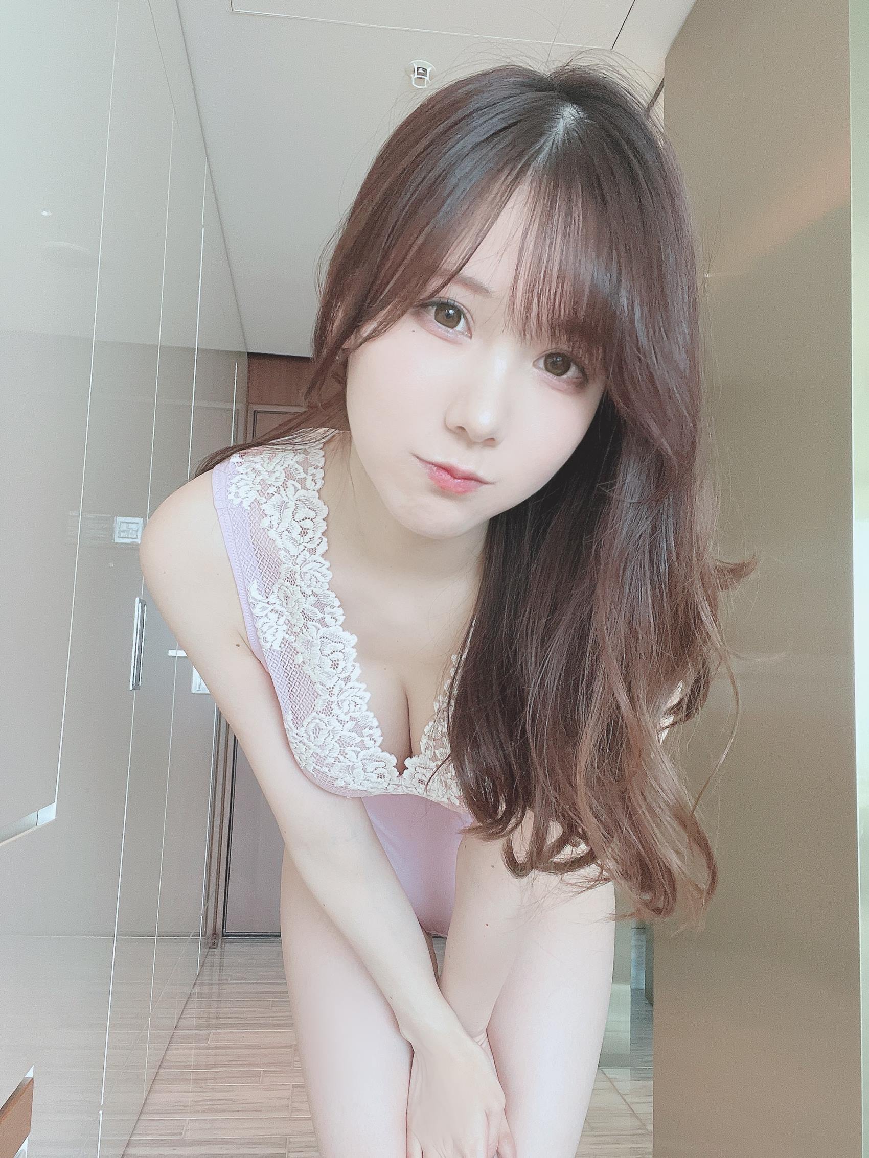 网紅Coser@けん研(けんけん) Fantia-2022年6月合辑[147P/1V/435M]