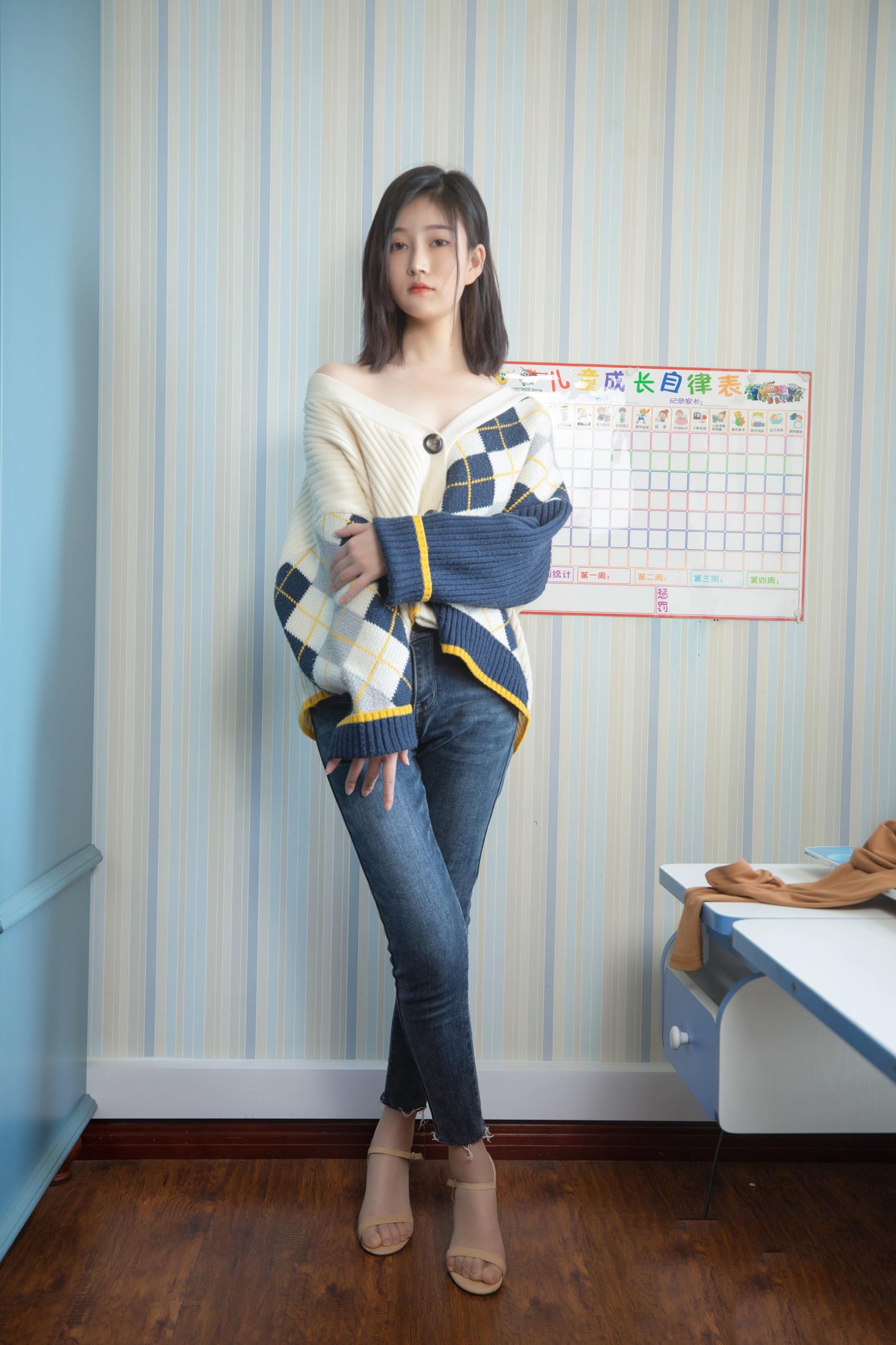 人气美女@年年nnian  子然[57P/300M]