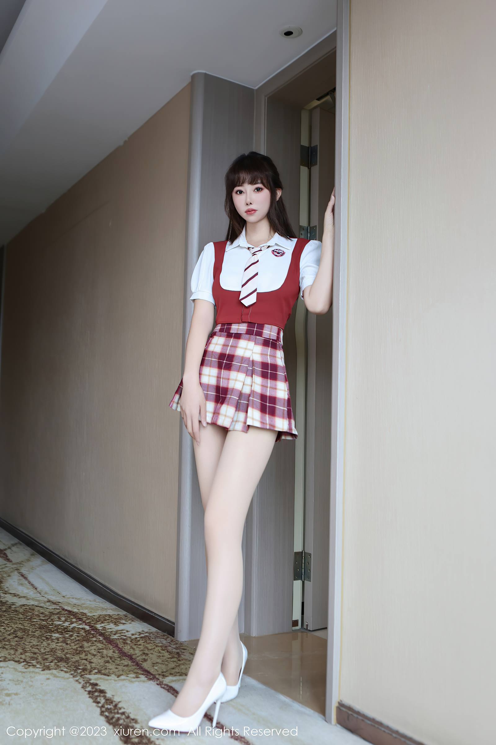 [Xiuren秀人网]2023.12.22 NO.7851 金tiao[77+1P/748MB]