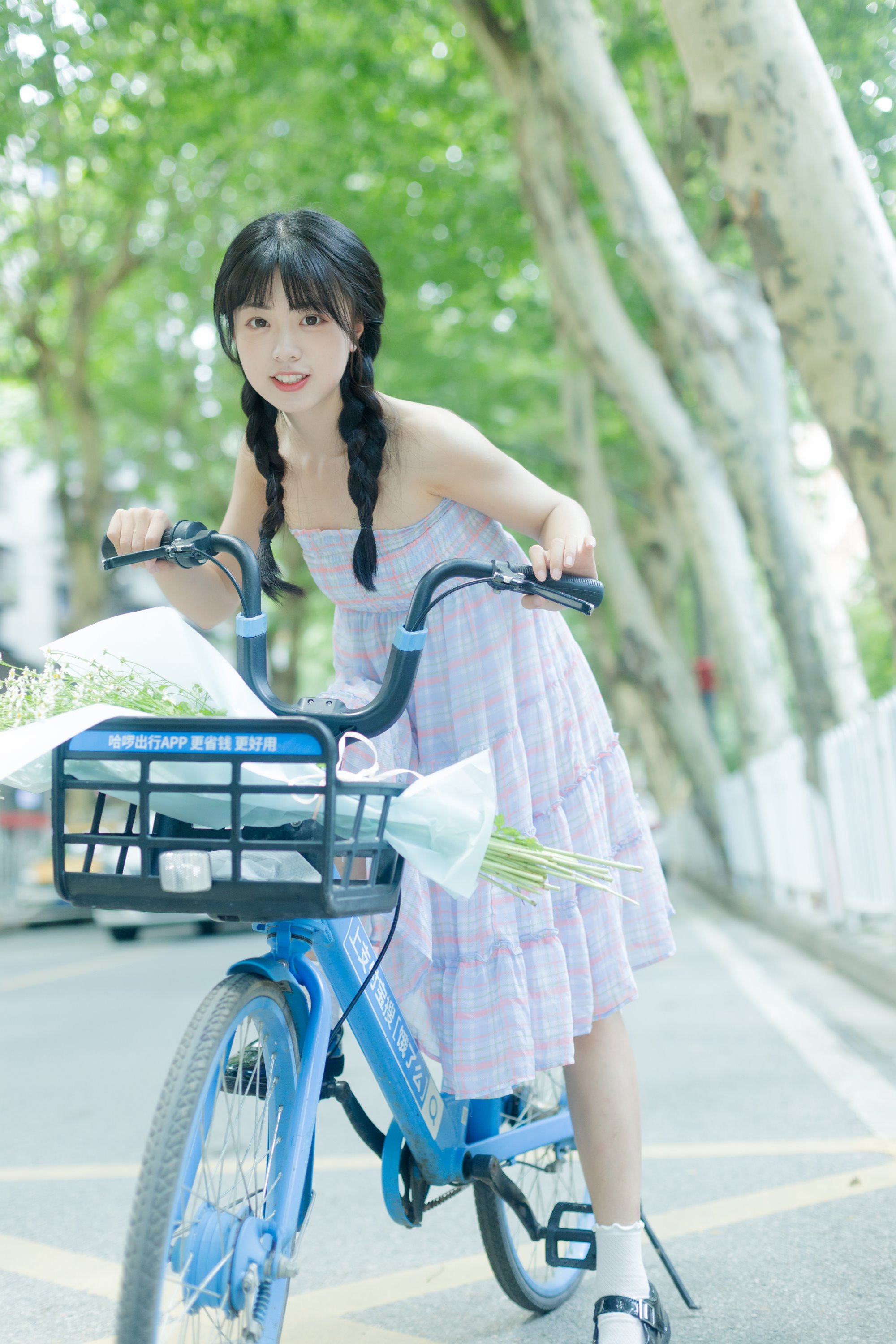 [YITUYU艺图语]2022.08.12 夏天是洋甘菊的气味 可爱泡泡呀[32+1P/265MB]