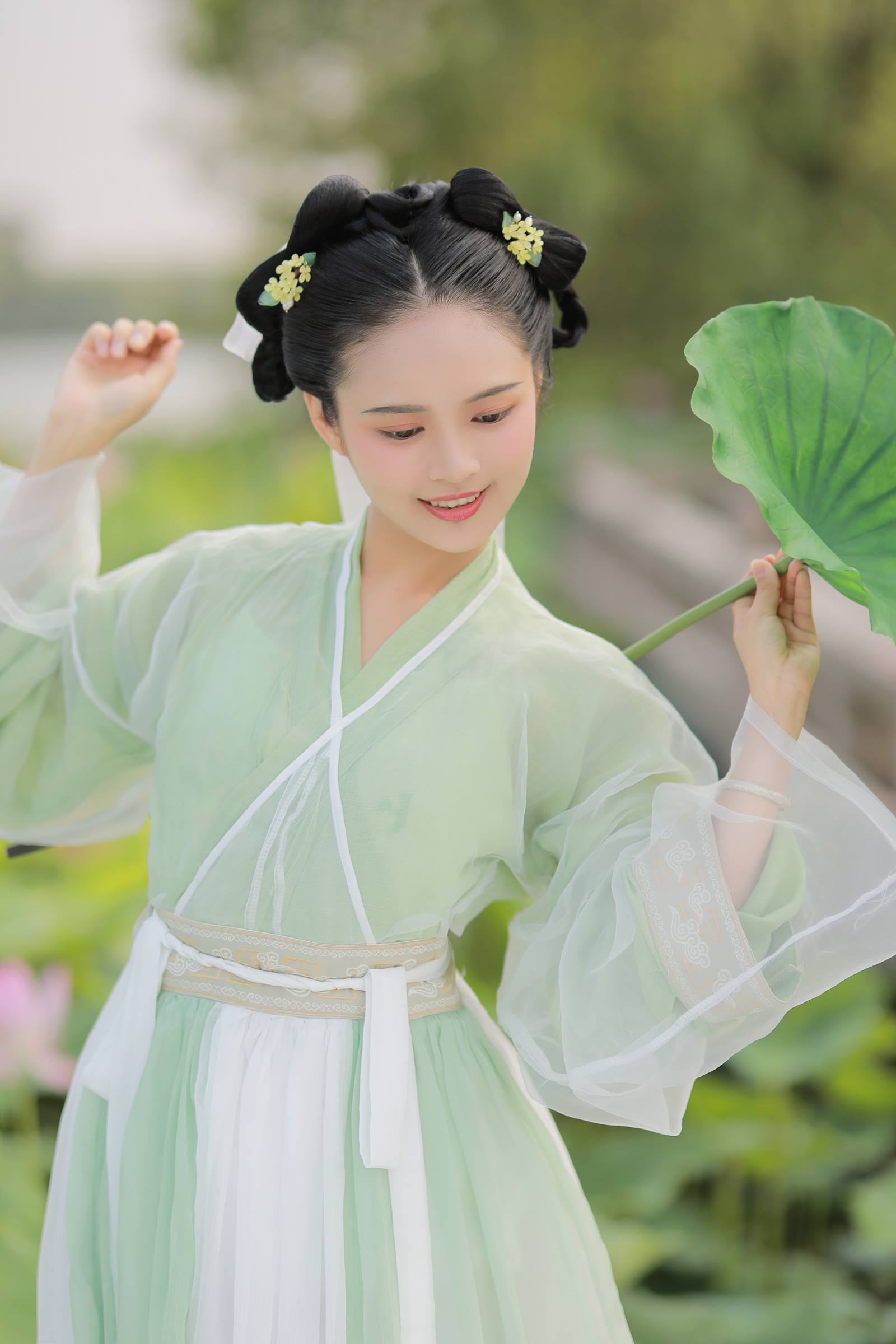 [YITUYU艺图语]2022.08.27 荷趣 溪木若颖[22+1P/110MB]