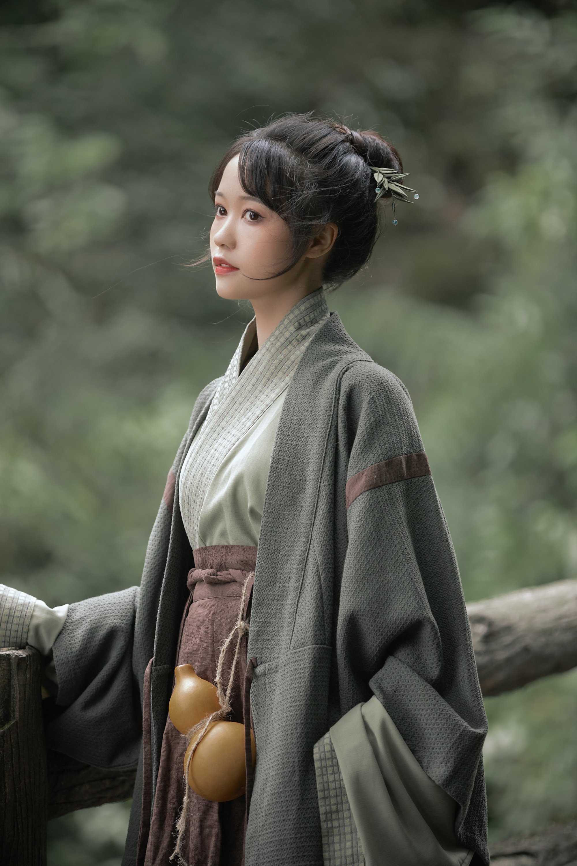 [YITUYU艺图语]2022.08.13 上山 梨一依[37+1P/505MB]