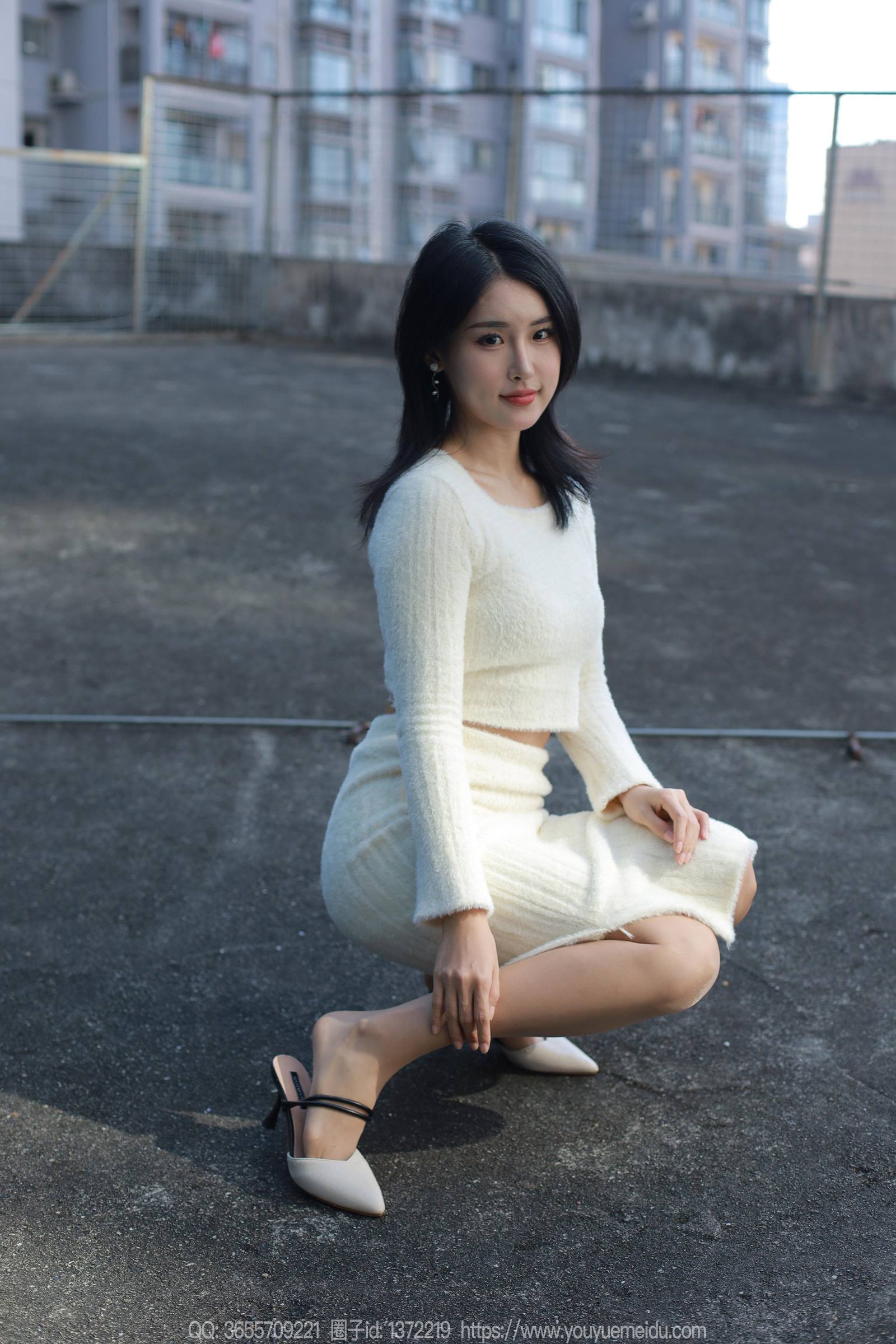 [IESS异思趣向] 2023.12.13 丝享家1610：小宝《雪白的毛衣》[84P/77MB]