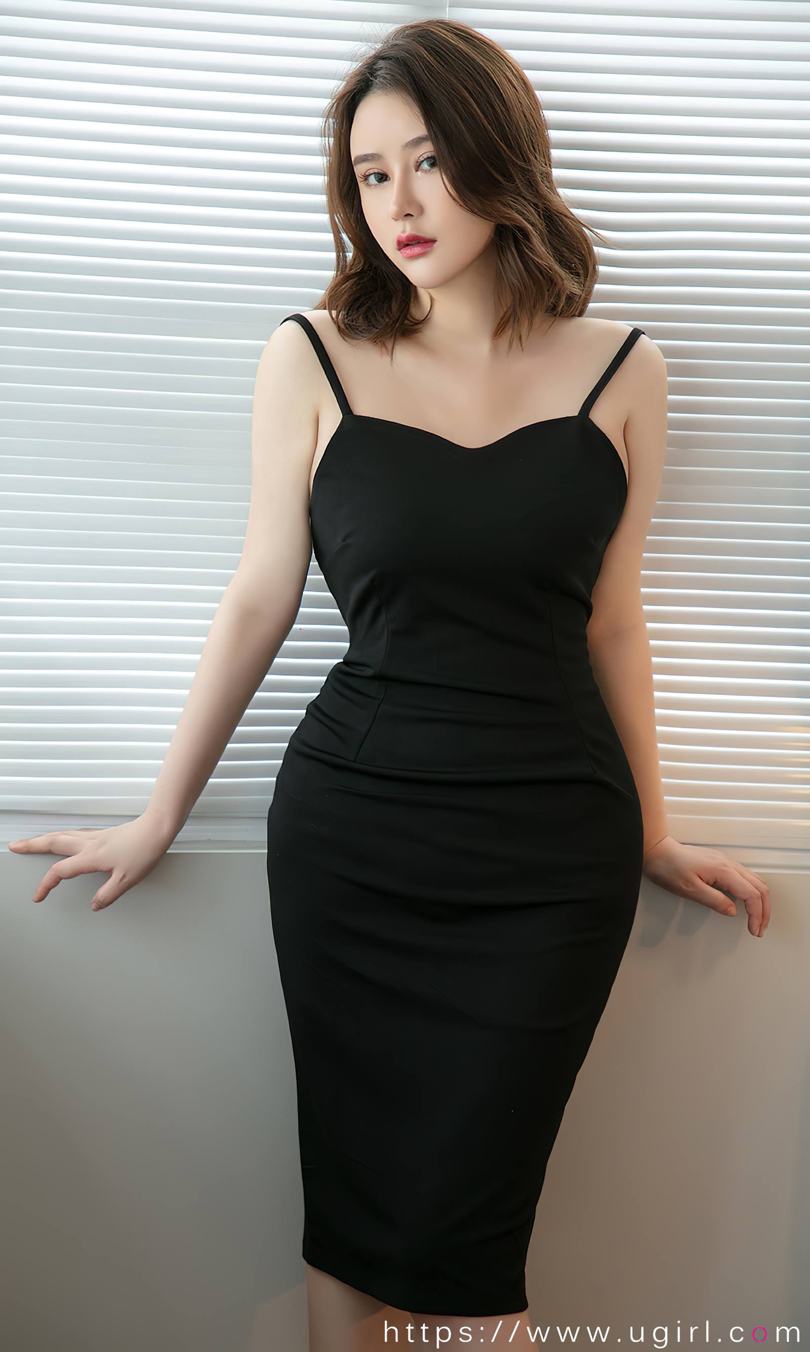 [爱尤物]2023 NO.2726 完美暗示 coral[35P/71MB]