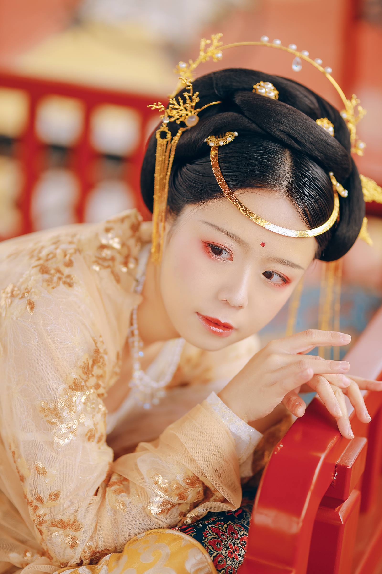 [YITUYU艺图语]2022.08.24 云想衣裳花想容 Suky喜欢软绵绵毛茸茸的团子[21+1P/199MB]