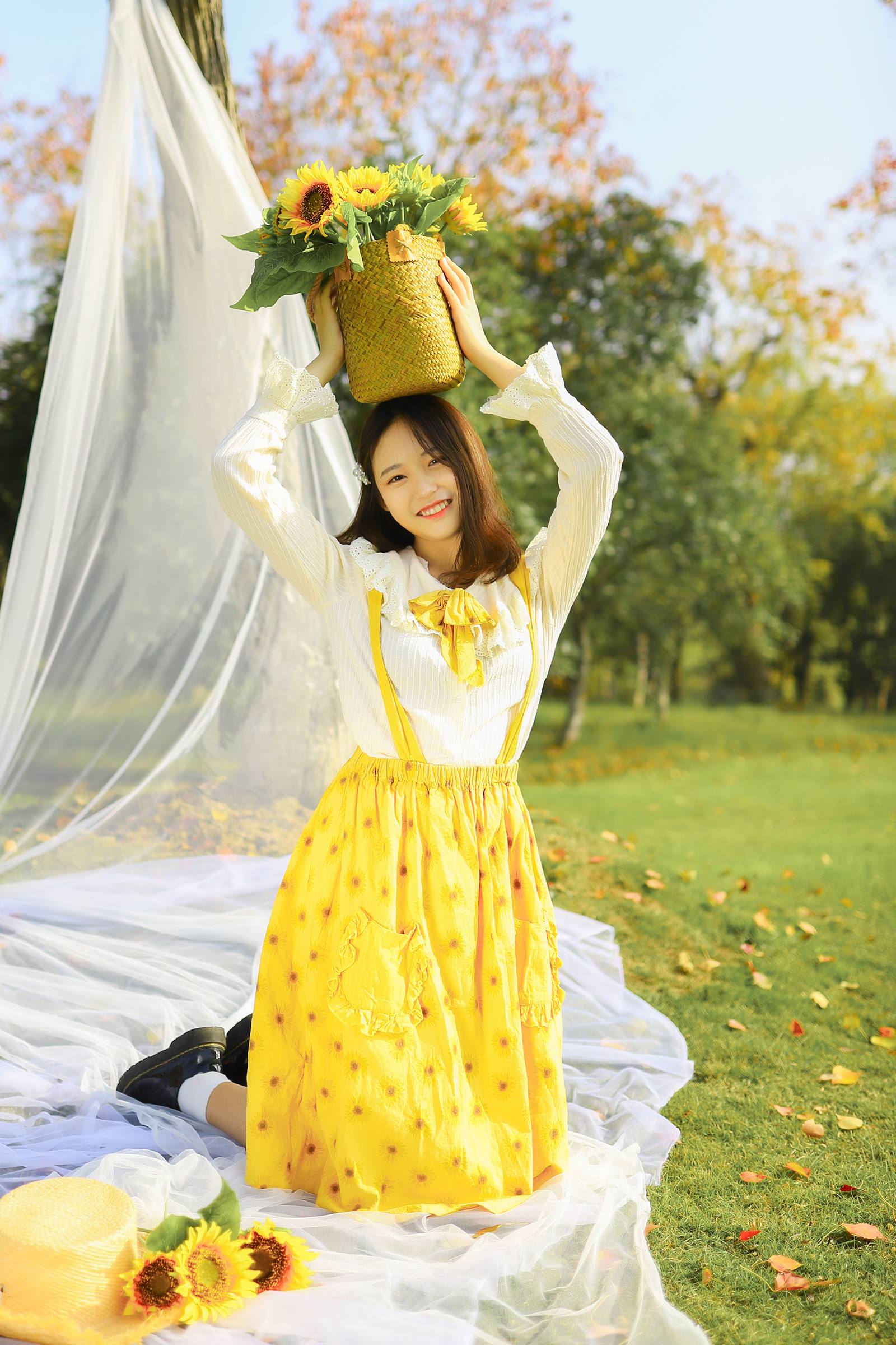 [YITUYU艺图语]2022.08.27 向阳而生 芊芊[22+1P/221MB]