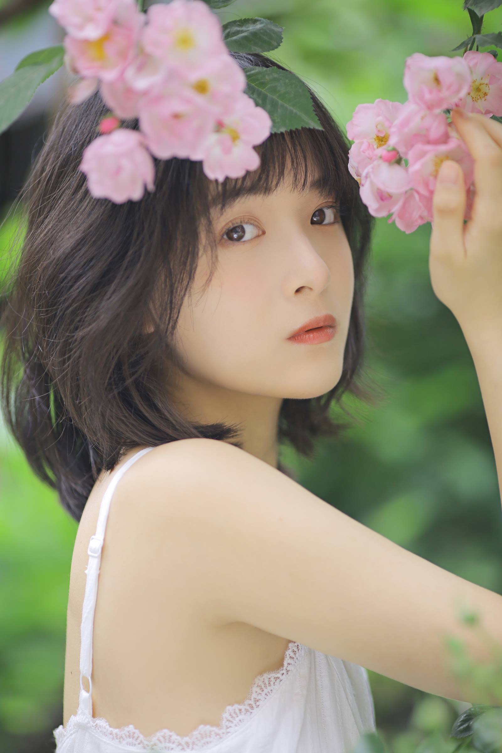 [YITUYU艺图语]2022.08.17 花期已致 美好如初 甜酒八號[29+1P/237MB]