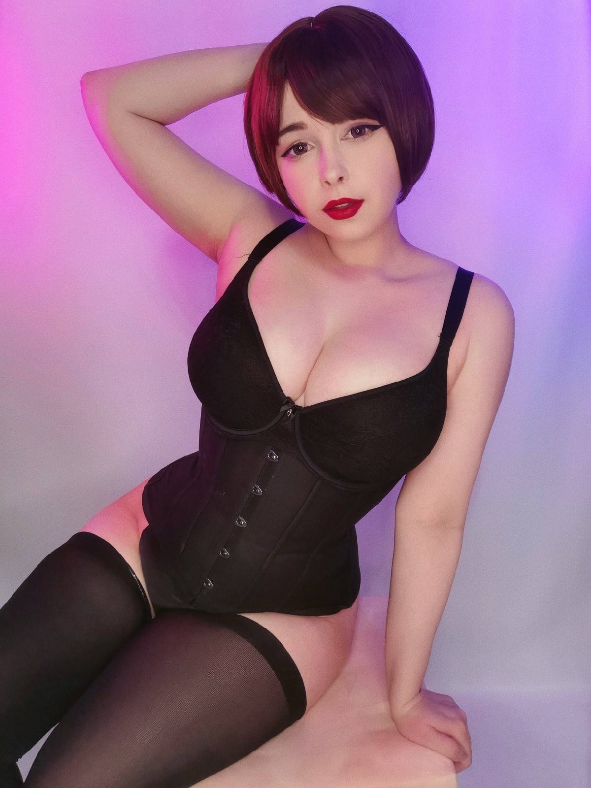 Yoshinobi - Young Mommy[20P/27V/162MB]