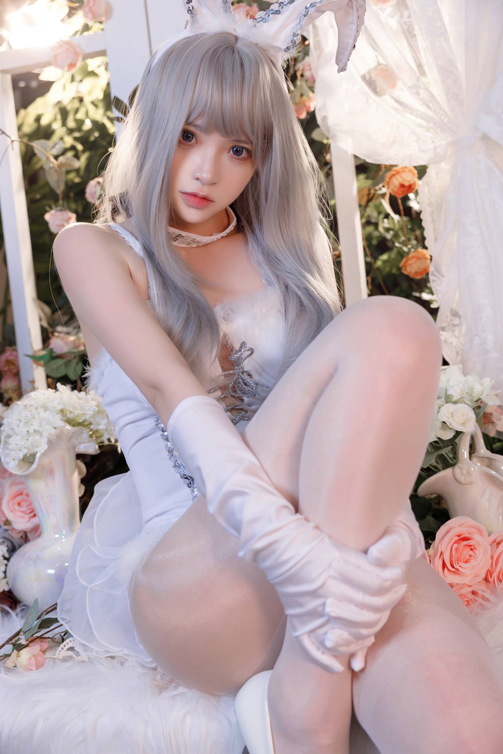 疯猫ss - 纯白绒绒兔[40P/2V/1.02GB]