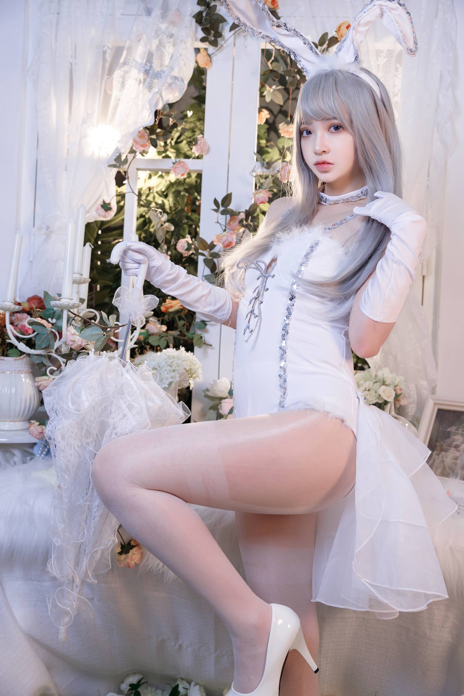 疯猫ss - 纯白绒绒兔[40P/2V/1.02GB]