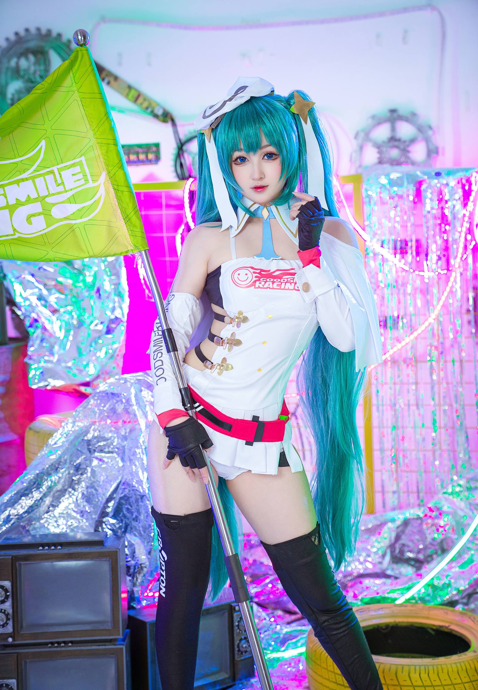 喵喵的喵吖 - 初音未来[13P/89MB]