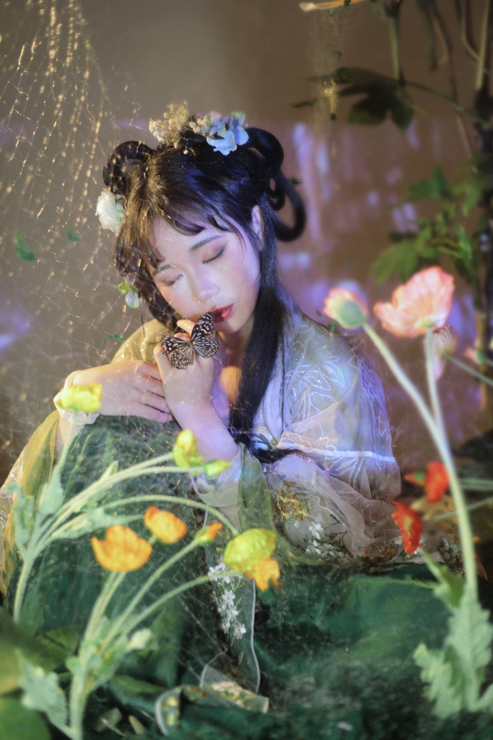 [YITUYU艺图语]2022.08.27 小菌人 一只高高[24P/496MB]