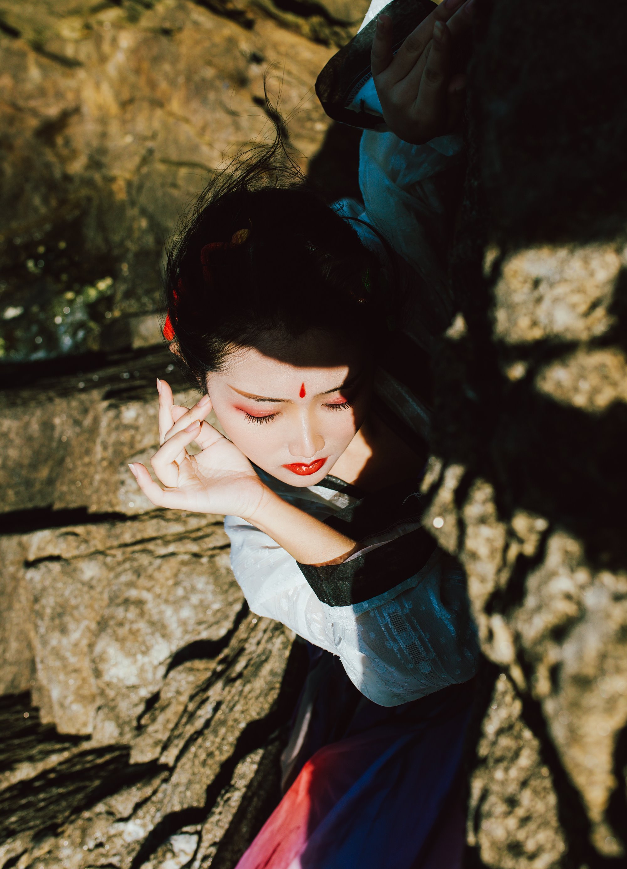 [YITUYU艺图语]2022.08.12 雨师妾 筱玥玥玥玥[20+1P/229MB]