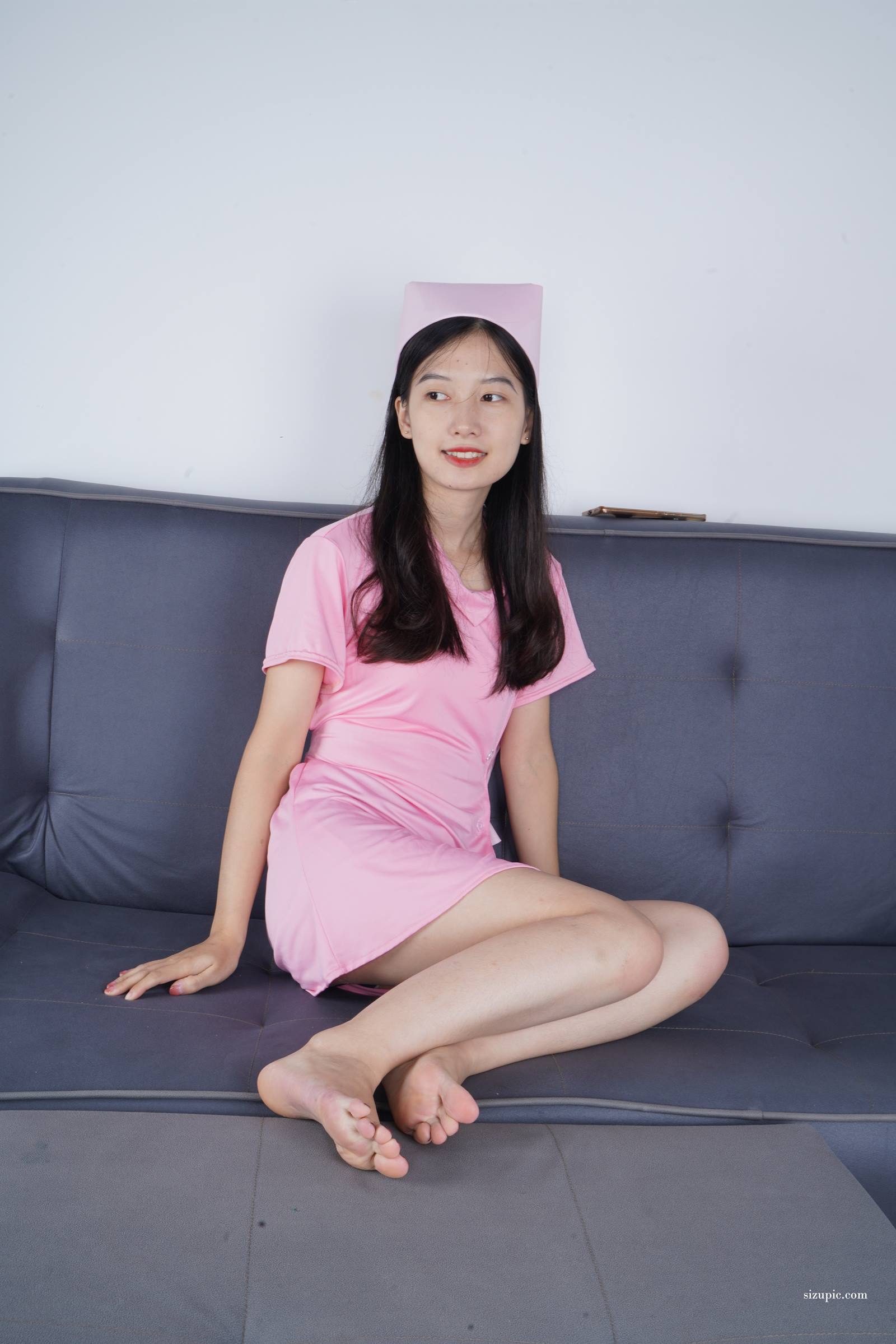 Pary摄影 NO.124 搞怪护士小姐姐燕玲的36码小美脚 第二季[92P/397MB]