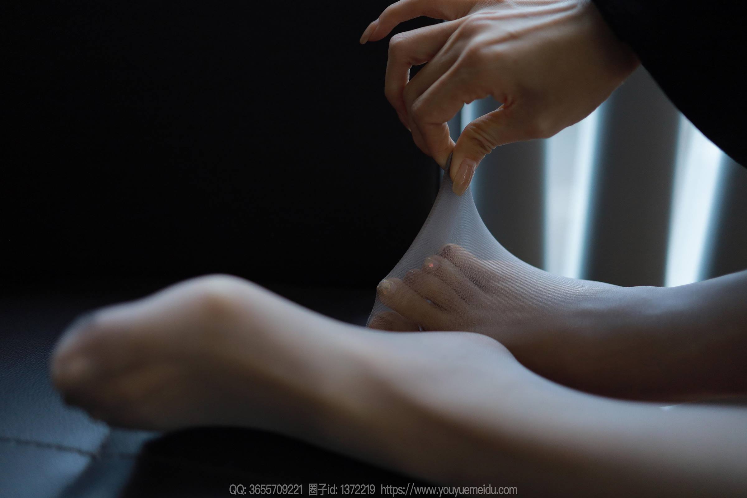 [IESS异思趣向] 2023.12.25 丝享家1620：美子《礼服灰斯（上）》[90P/78MB]