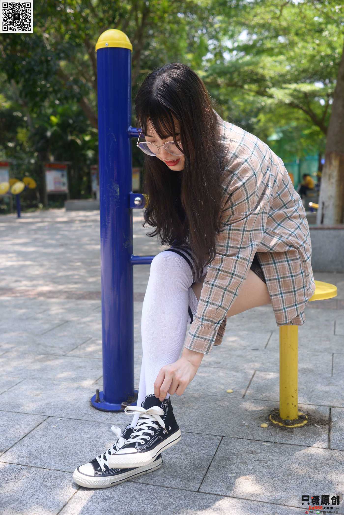 只糖棉袜 NO.374 潘潘 – 风和日暖 [82P/345MB]