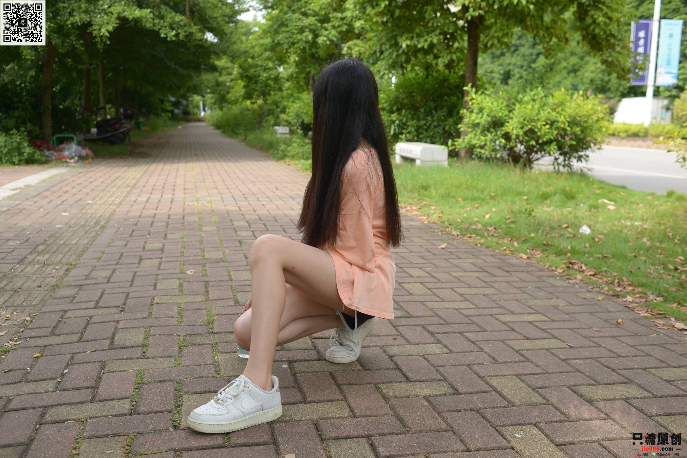 只糖棉袜 NO.433 小语 – 与夏天的拥抱 [77P/1V/577MB]