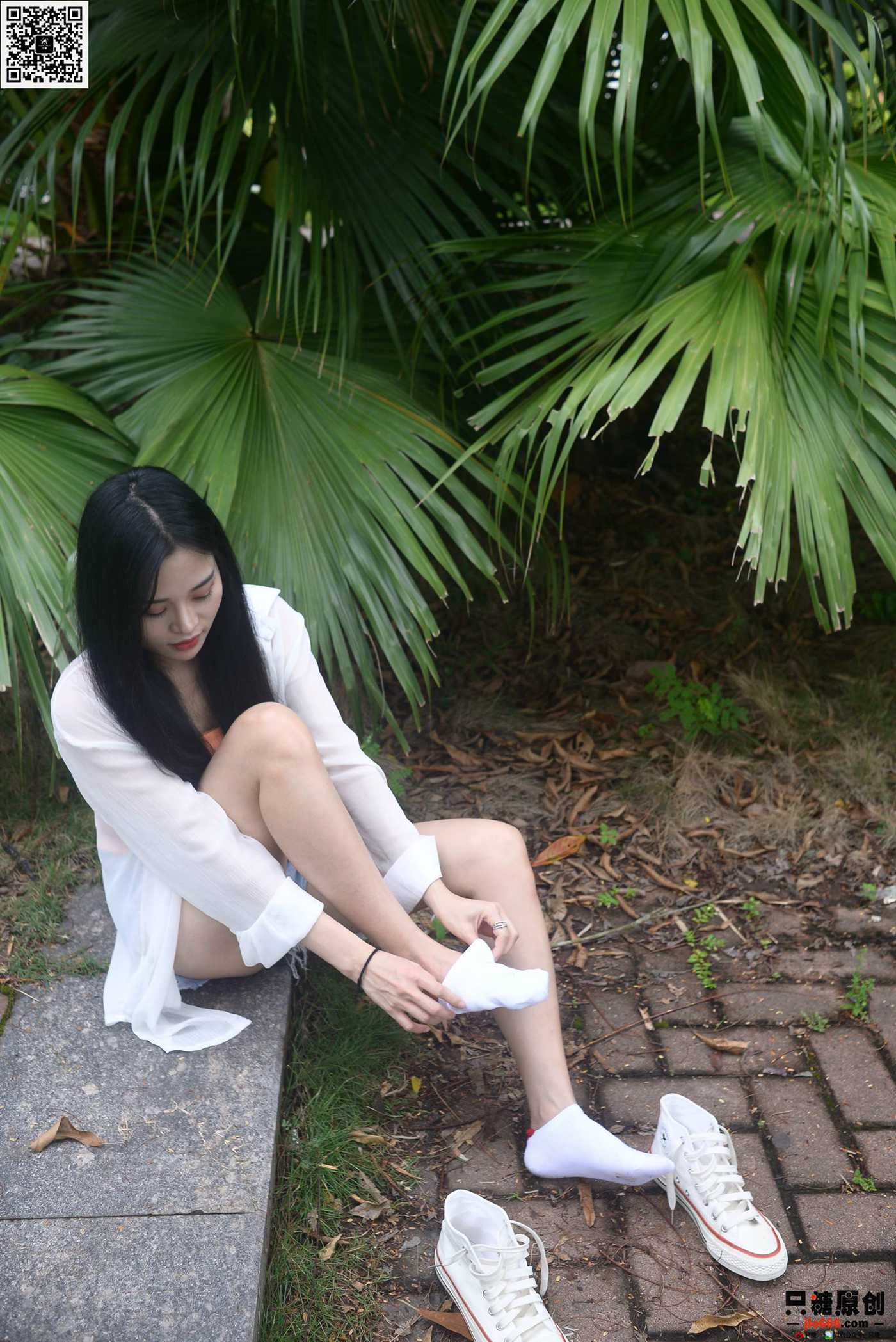 只糖棉袜 NO.360 文文 – 夏天的梦 [144P/1V/894MB]