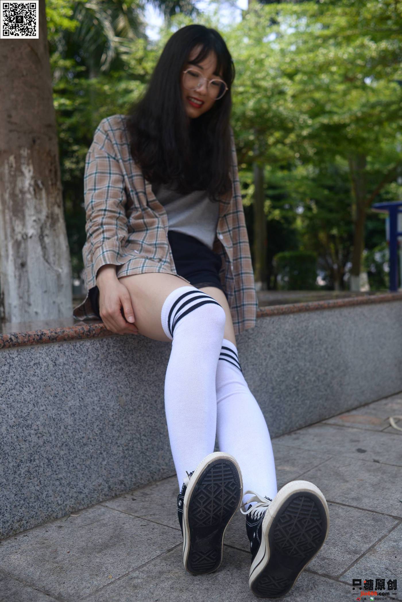 只糖棉袜 NO.374 潘潘 – 风和日暖 [82P/345MB]