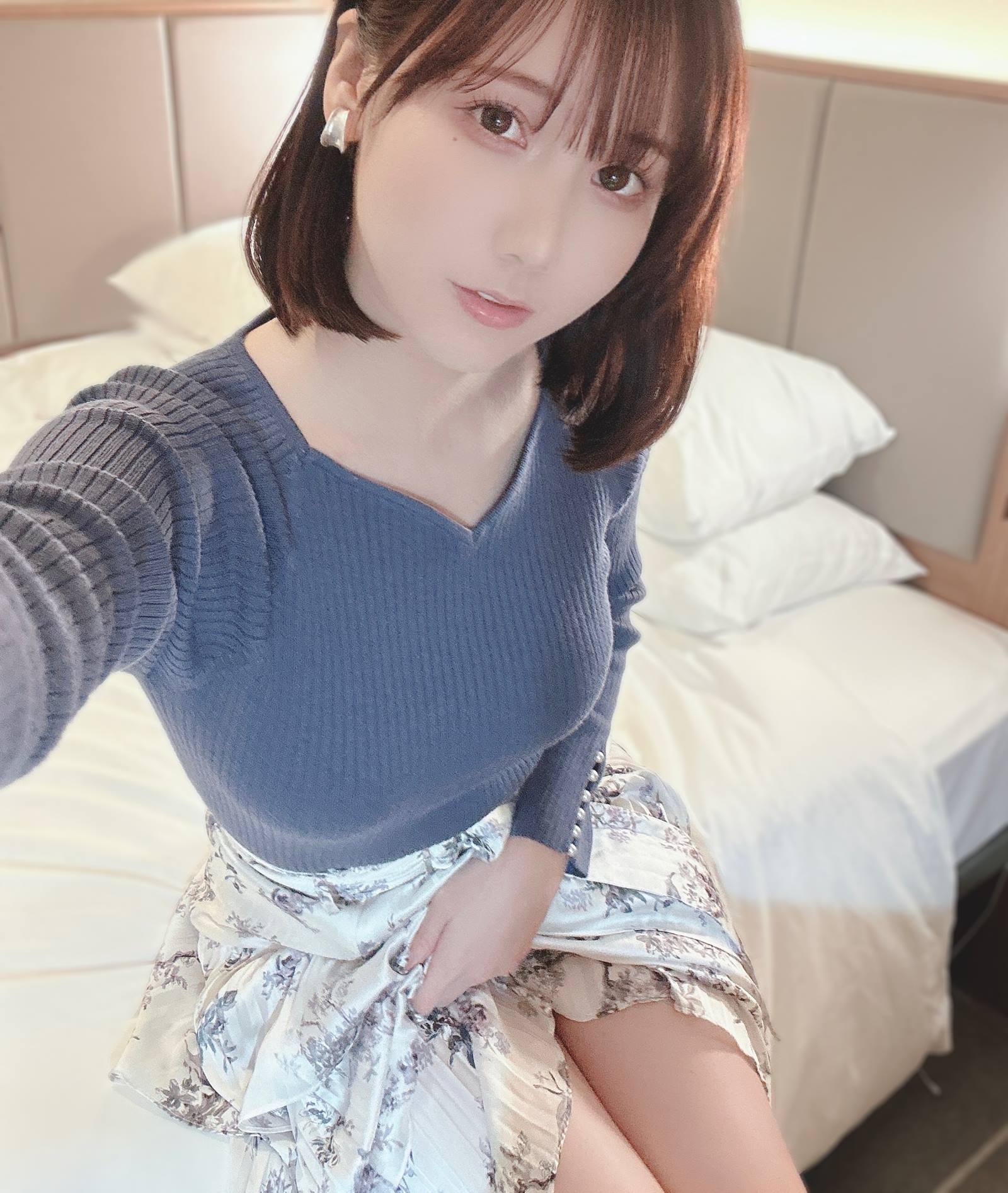 网紅Coser@けん研(けんけん) Fantia-2023年1月合辑[161P/1V/435.9M]