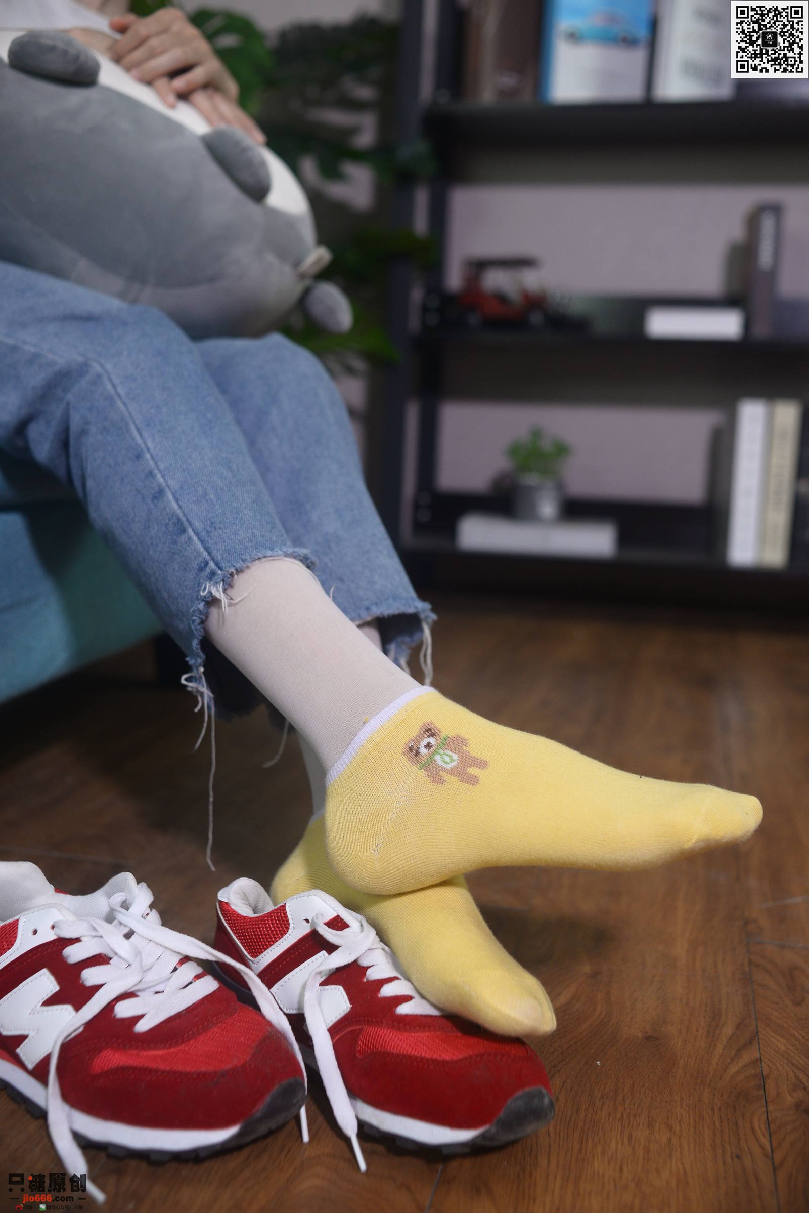 只糖棉袜 NO.359 欣悦 – 萤火的星光 [62P/272MB]