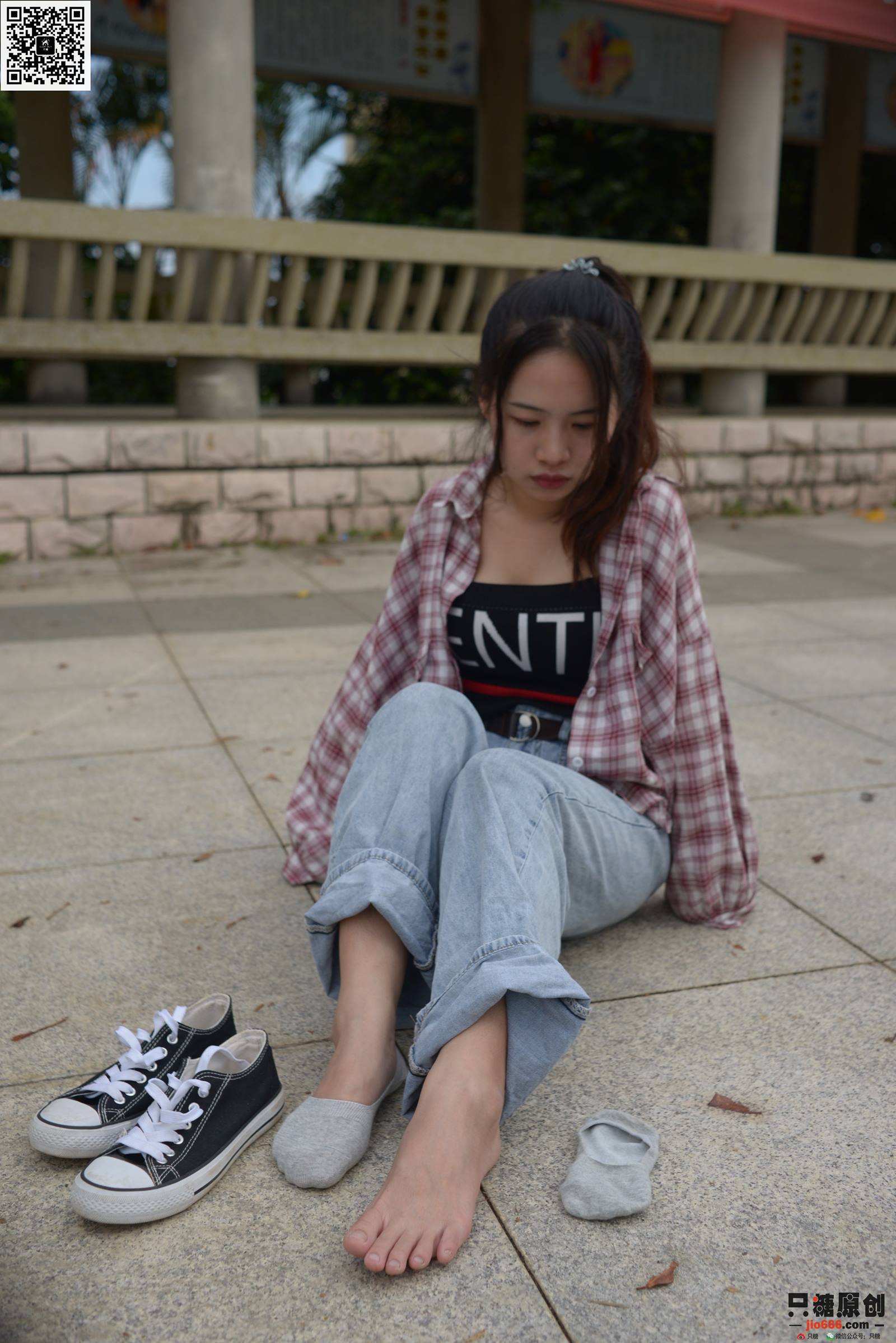 只糖棉袜 NO.441 薛睛 – 夏日人间 [57P/1V/665MB]