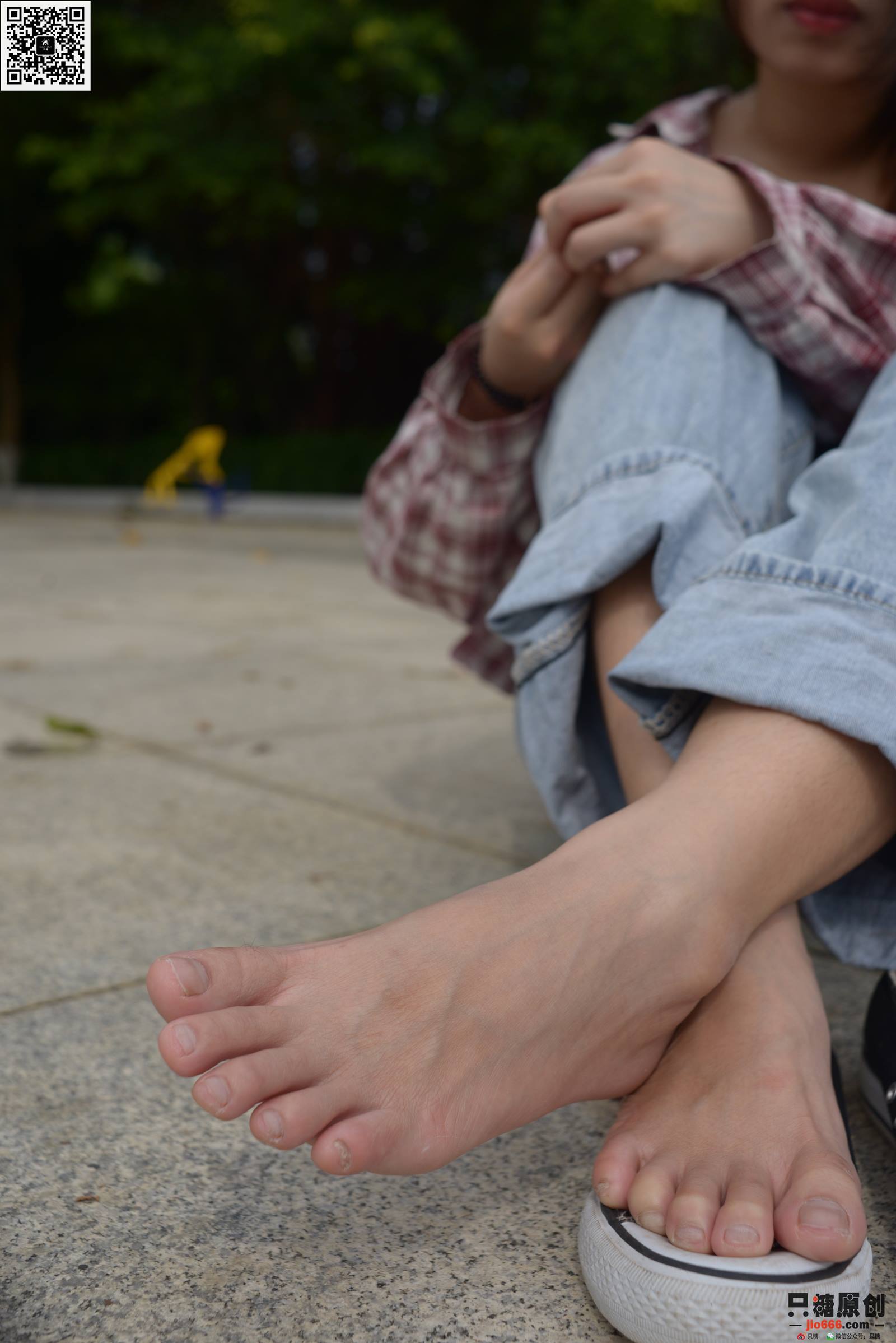 只糖棉袜 NO.441 薛睛 – 夏日人间 [57P/1V/665MB]