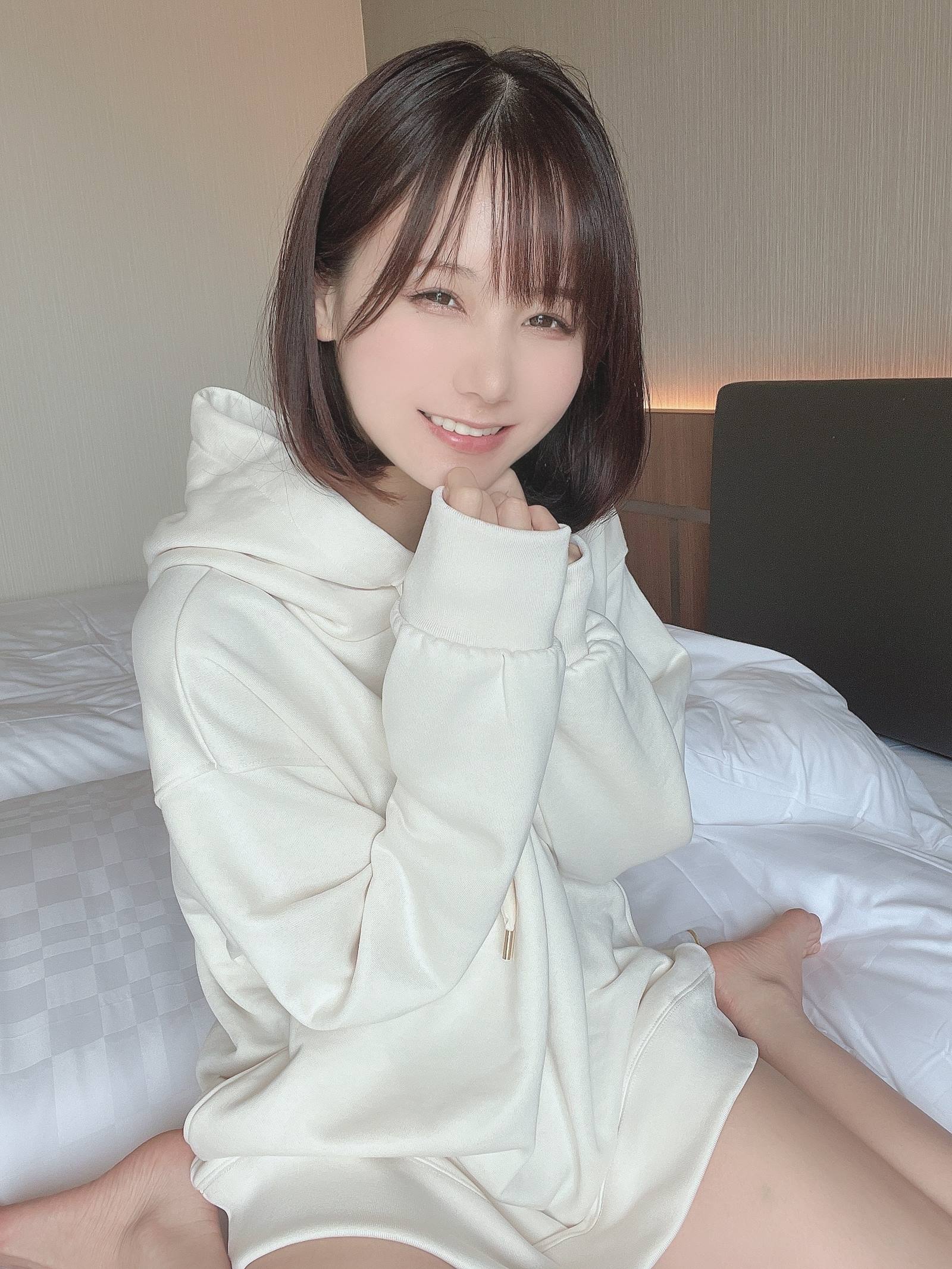 网紅Coser@けん研(けんけん) Fantia-2022年9月合辑[152P/2V/489M]