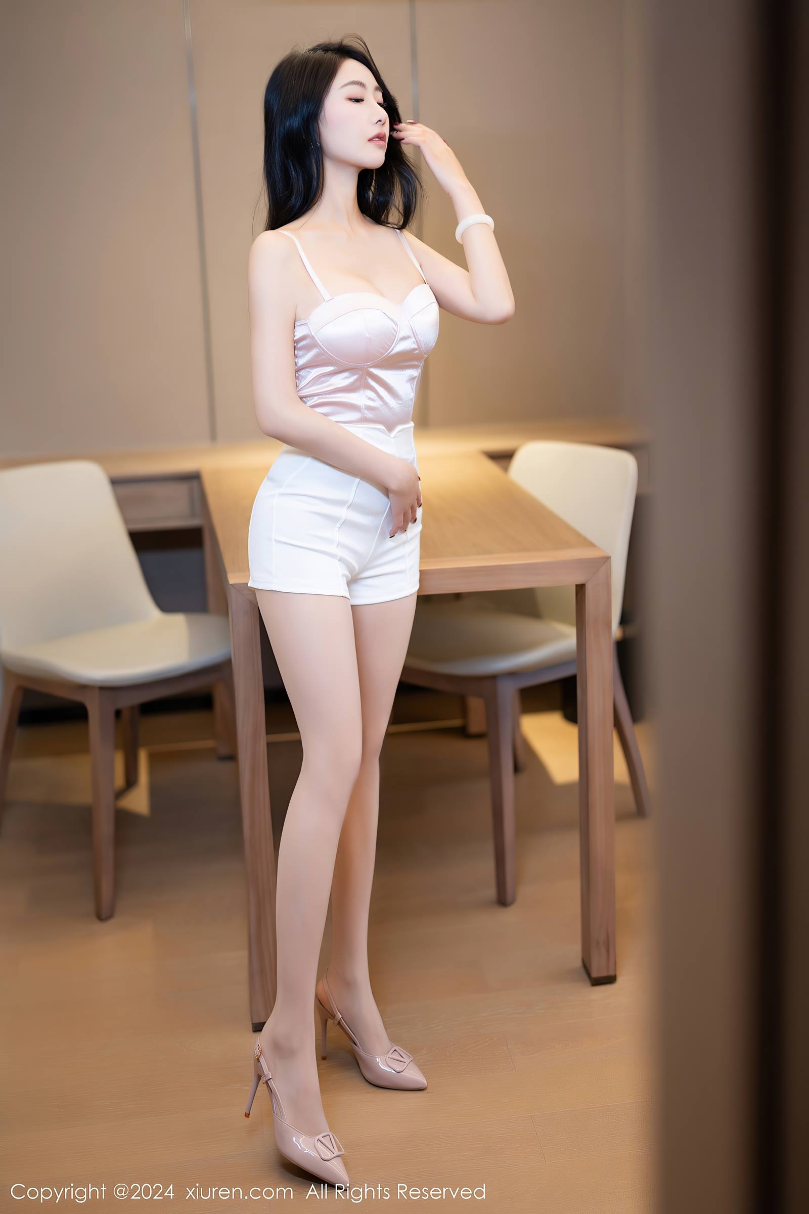 [Xiuren秀人网]2024.01.15 NO.7962 苏苏阿[81+1P/630MB]