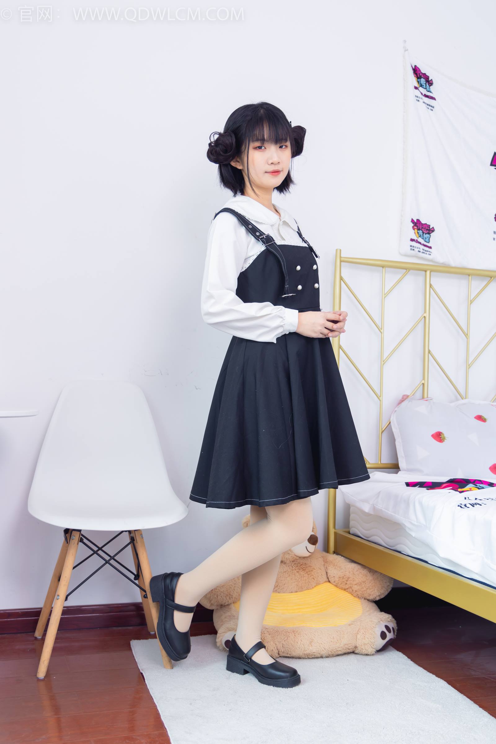 物恋传媒 NO.1799 暗月-爱笑的眼睛[150P/1V/3.33GB]