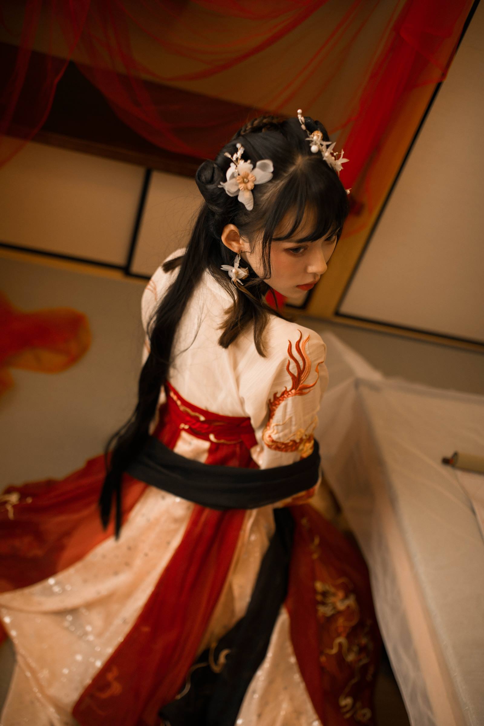 虫皿虫皿 - 龙母汉服[16P/60MB]