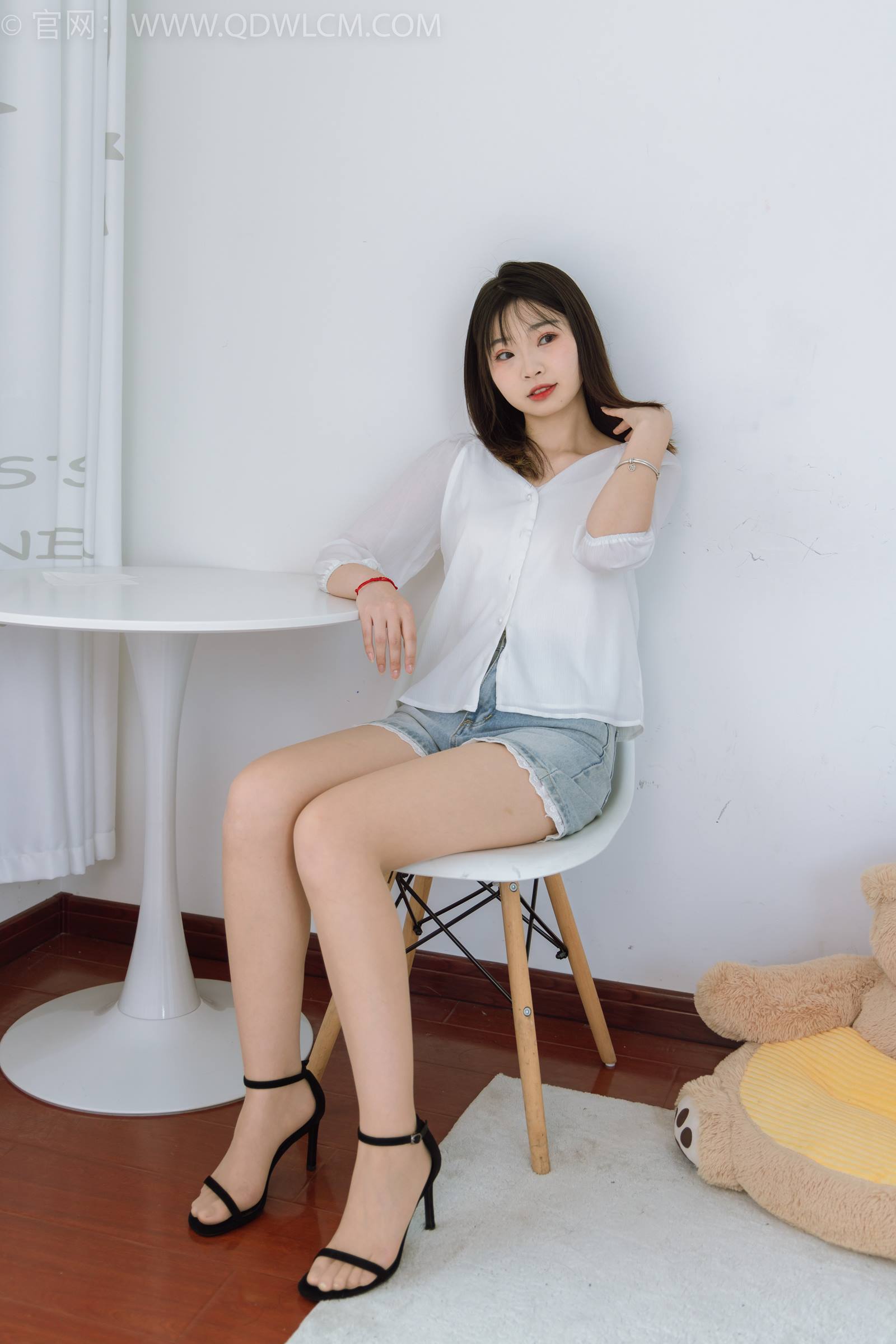 物恋传媒 NO.1800 挽挽-你的答案[150P/1V/4.02GB]