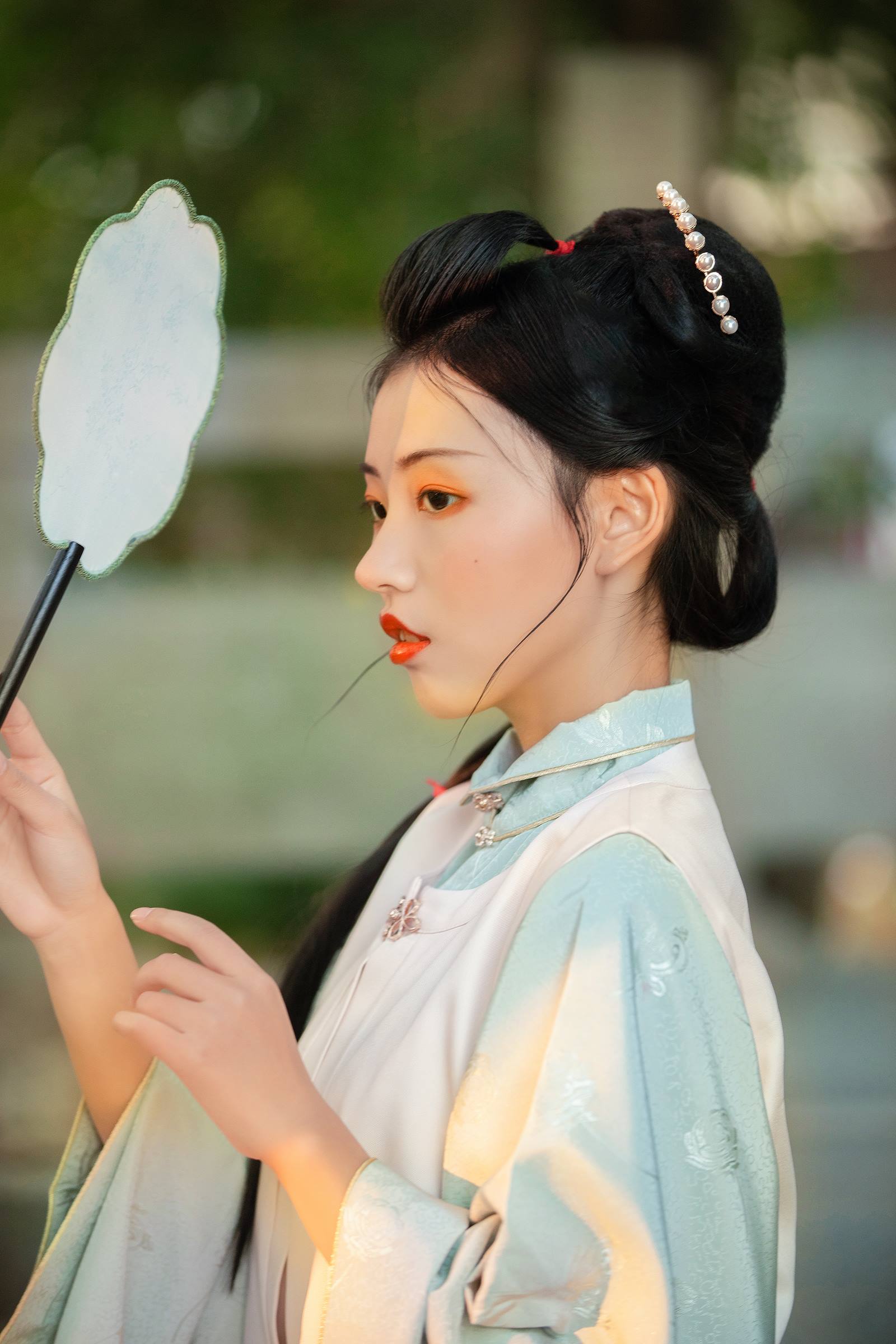 [YITUYU艺图语]2022.08.28 春雨杏花急急落 日落欣橙[26P/422MB]