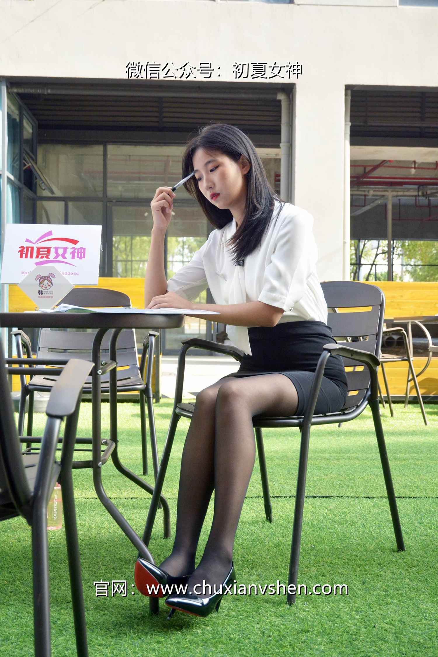 初夏女神 NO.085 点点 黑白正装[140P/1V/5.48GB]