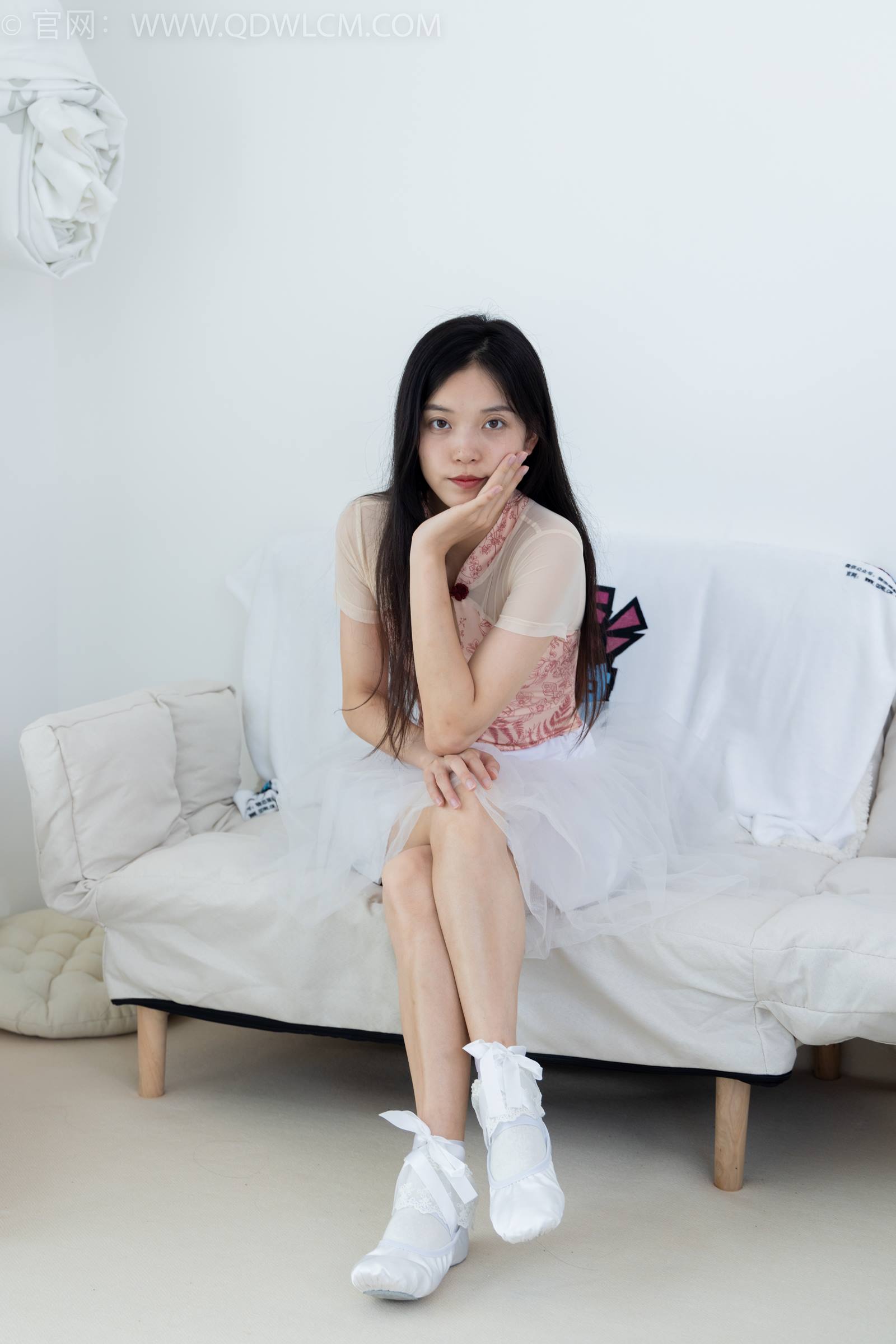 物恋传媒 NO.1788 茯苓-烦恼被遗忘[200P/1V/4.56GB]