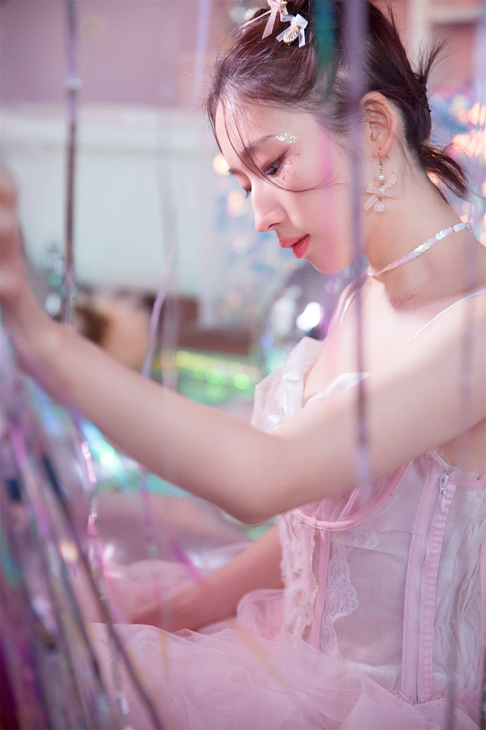 [YALAYI雅拉伊]2023.11.02 NO.1086 秀丽迷人[36+1P/232MB]