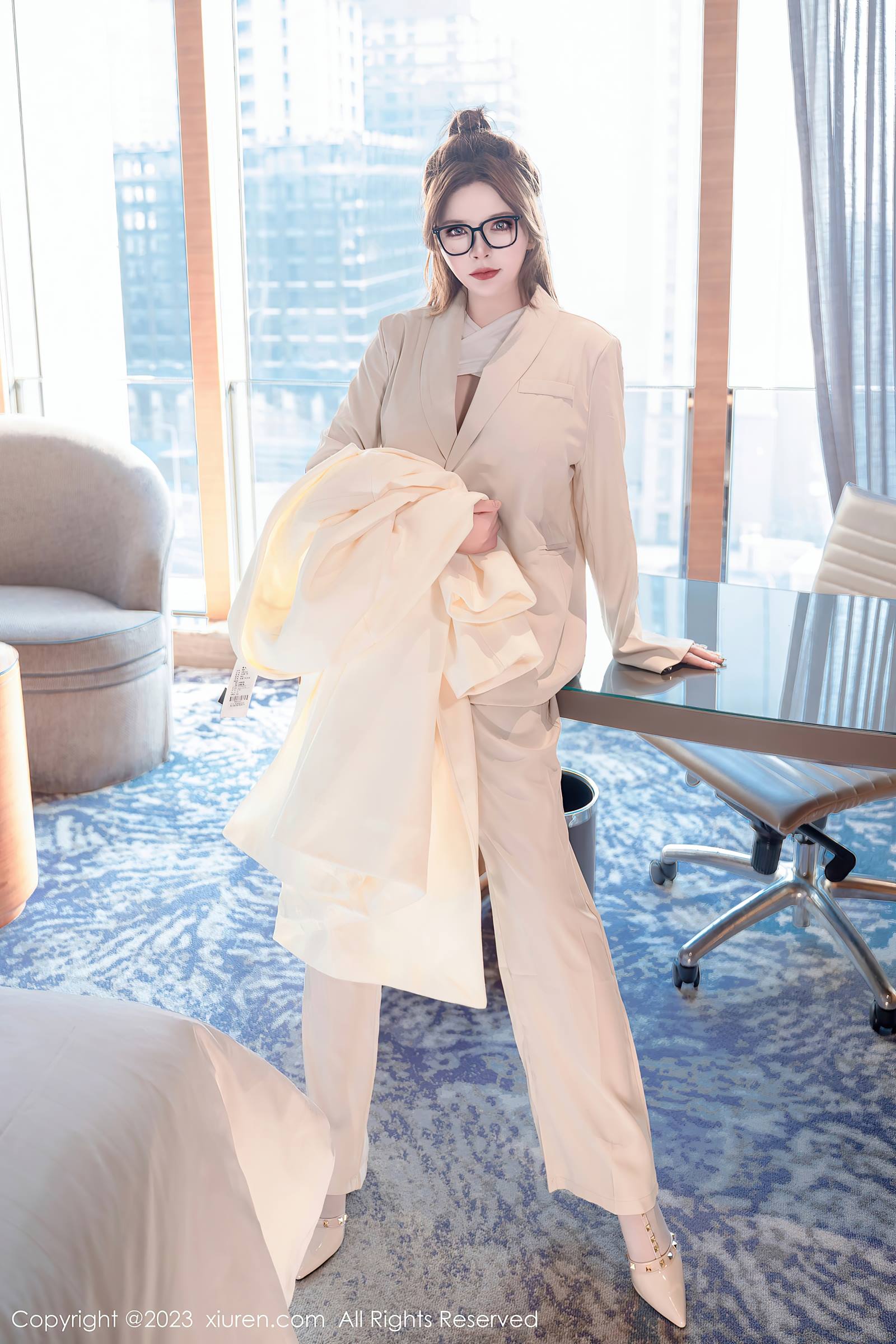 [Xiuren秀人网]2023.12.26 NO.7865 伊丽莎有点白[64+1P/638MB]
