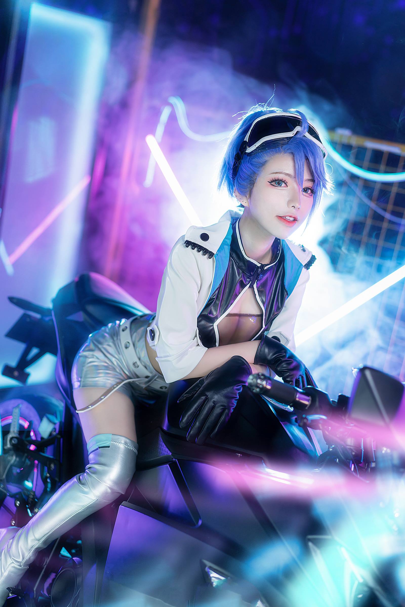 六二二同学 - 机车少女[13P/45MB]