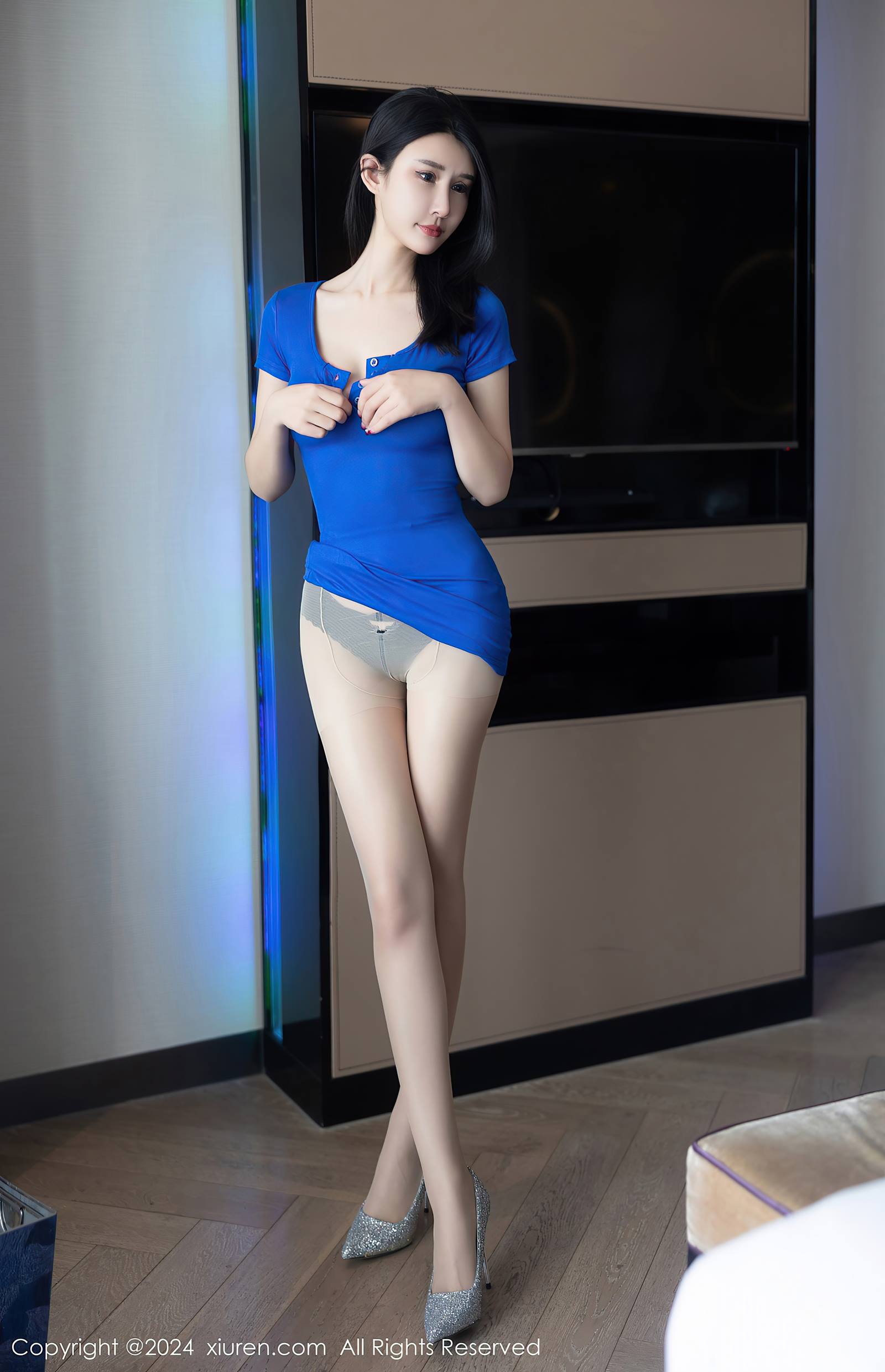 [Xiuren秀人网]2024.01.03 NO.7900 艺艺yiyi[60+1P/529MB]