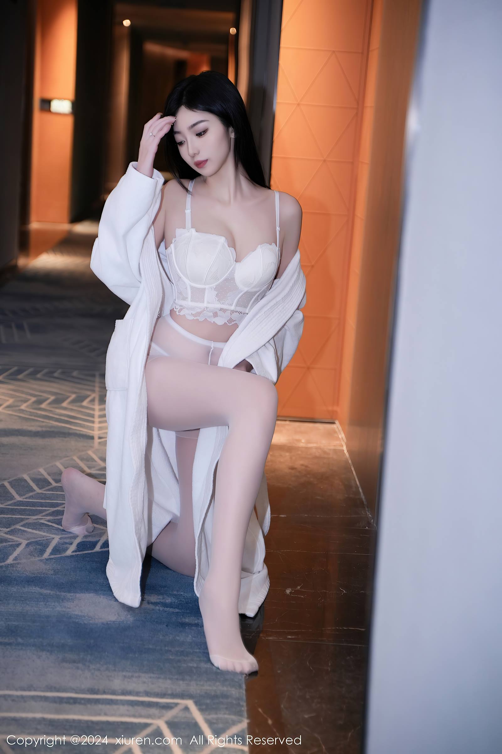 [Xiuren秀人网]2024.01.15 NO.7960 安琪Yee[64+1P/547MB]