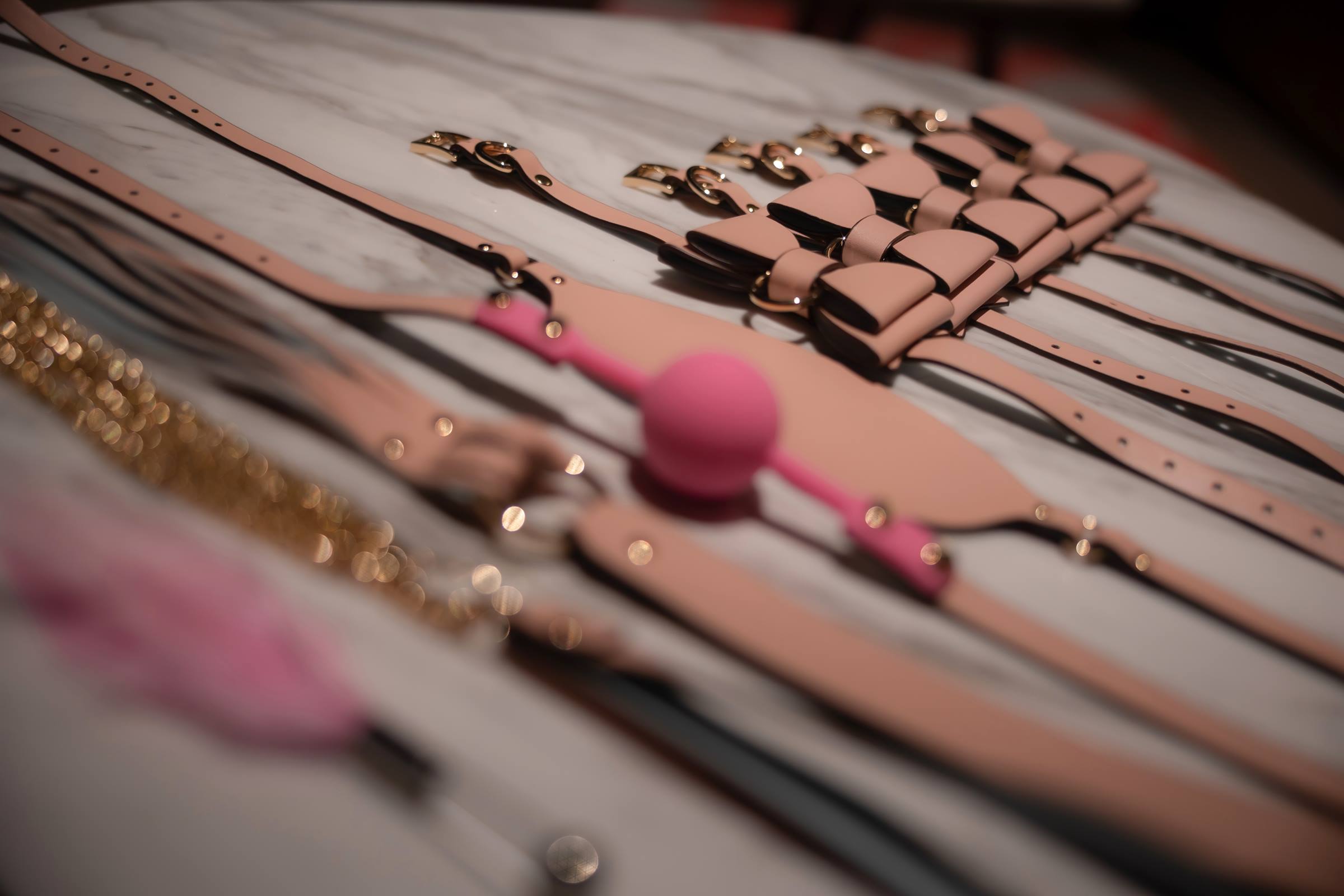 谢小蒽 《粉红色的水》[110P/1.14GB]