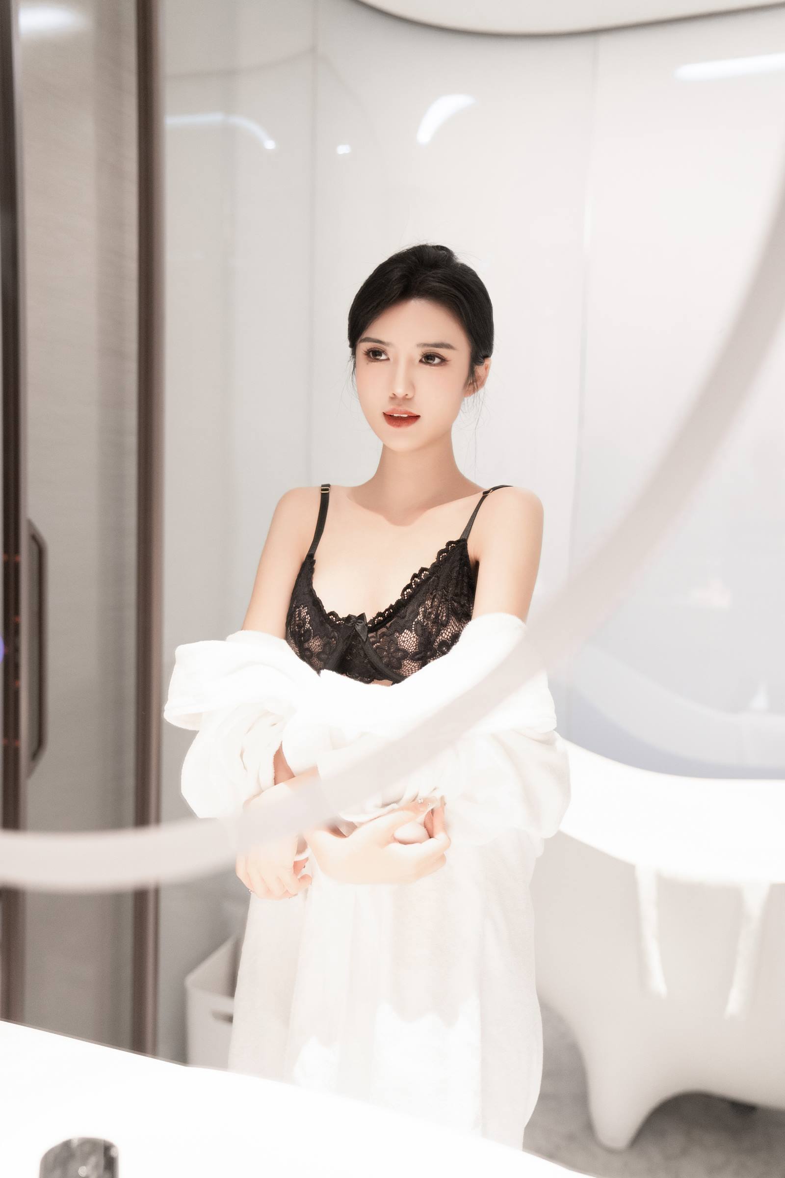 浅浅Danny - 性感黑白蕾丝[95P/863MB]